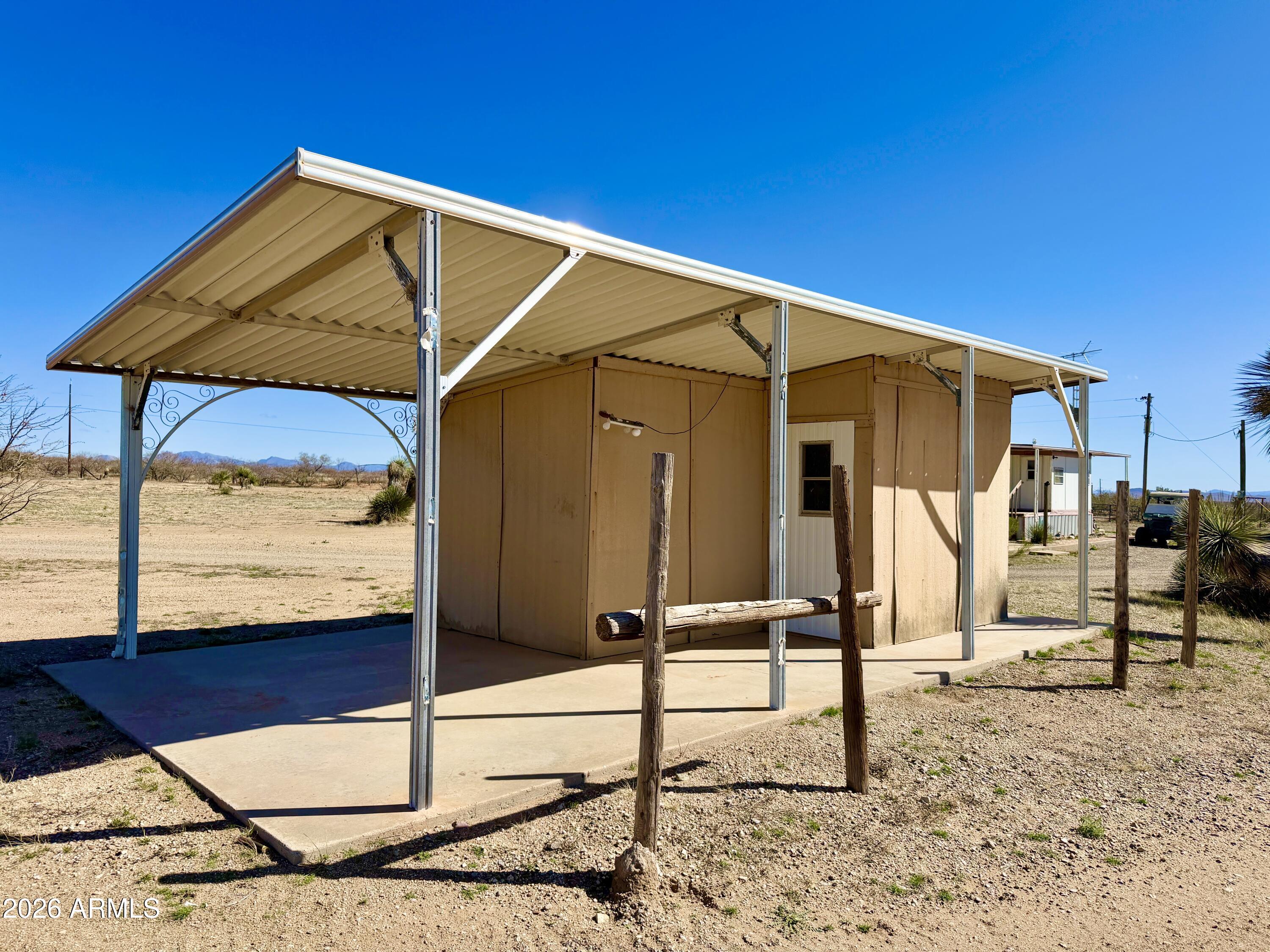 CHIRICAHUA TRAIL RANCHES GERONIMO - Residential