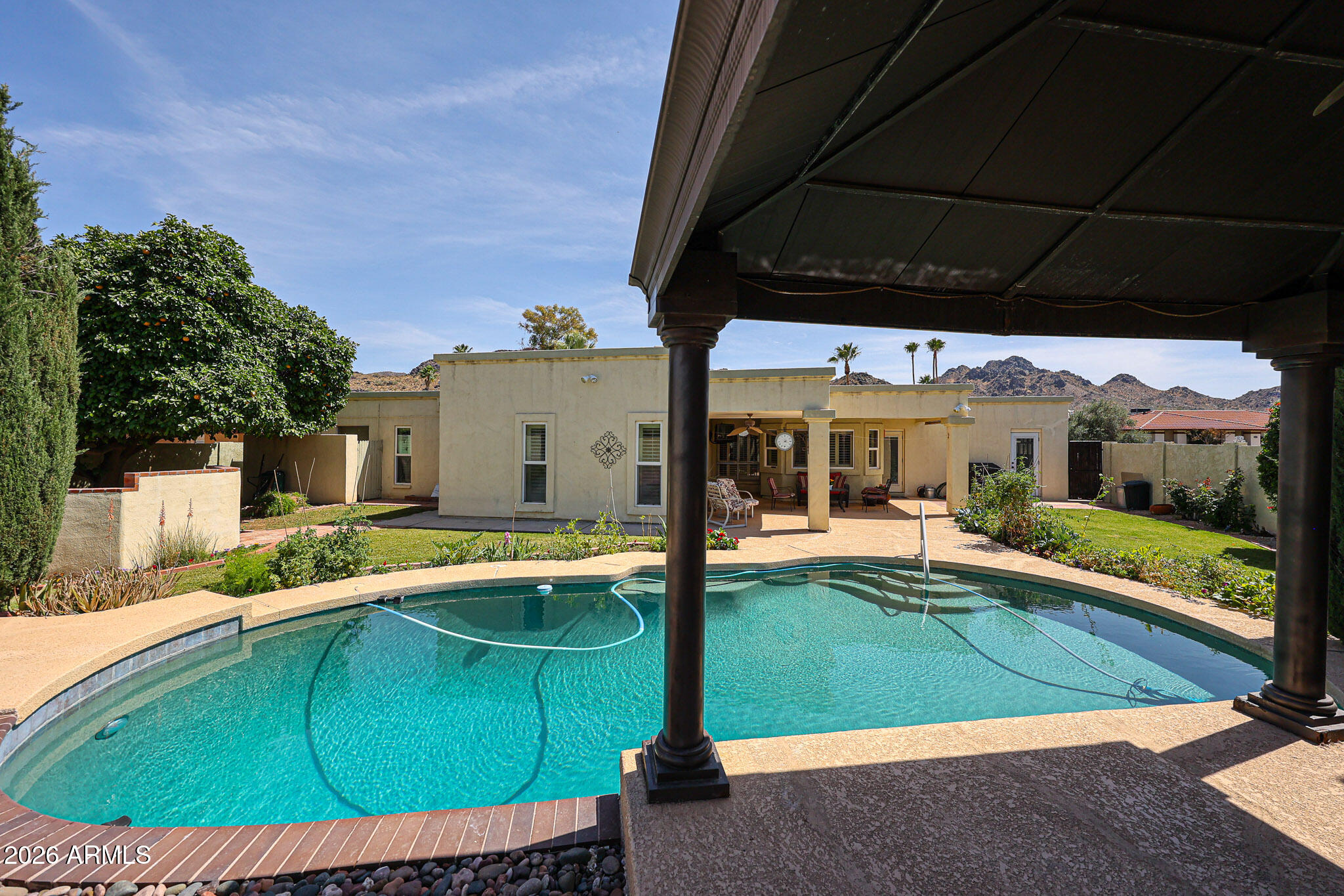 SIERRA BONITA UNIT 4 - Residential