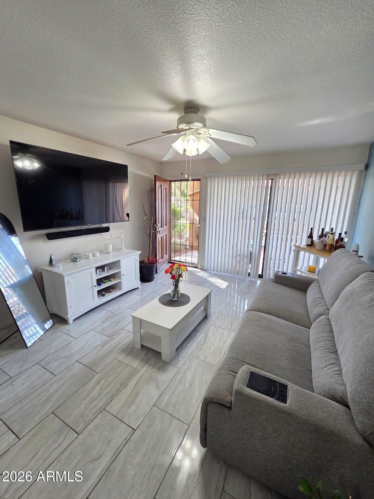 1351 N PLEASANT Drive 1177