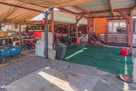 A home in Tonopah