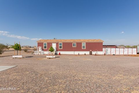 A home in Tonopah