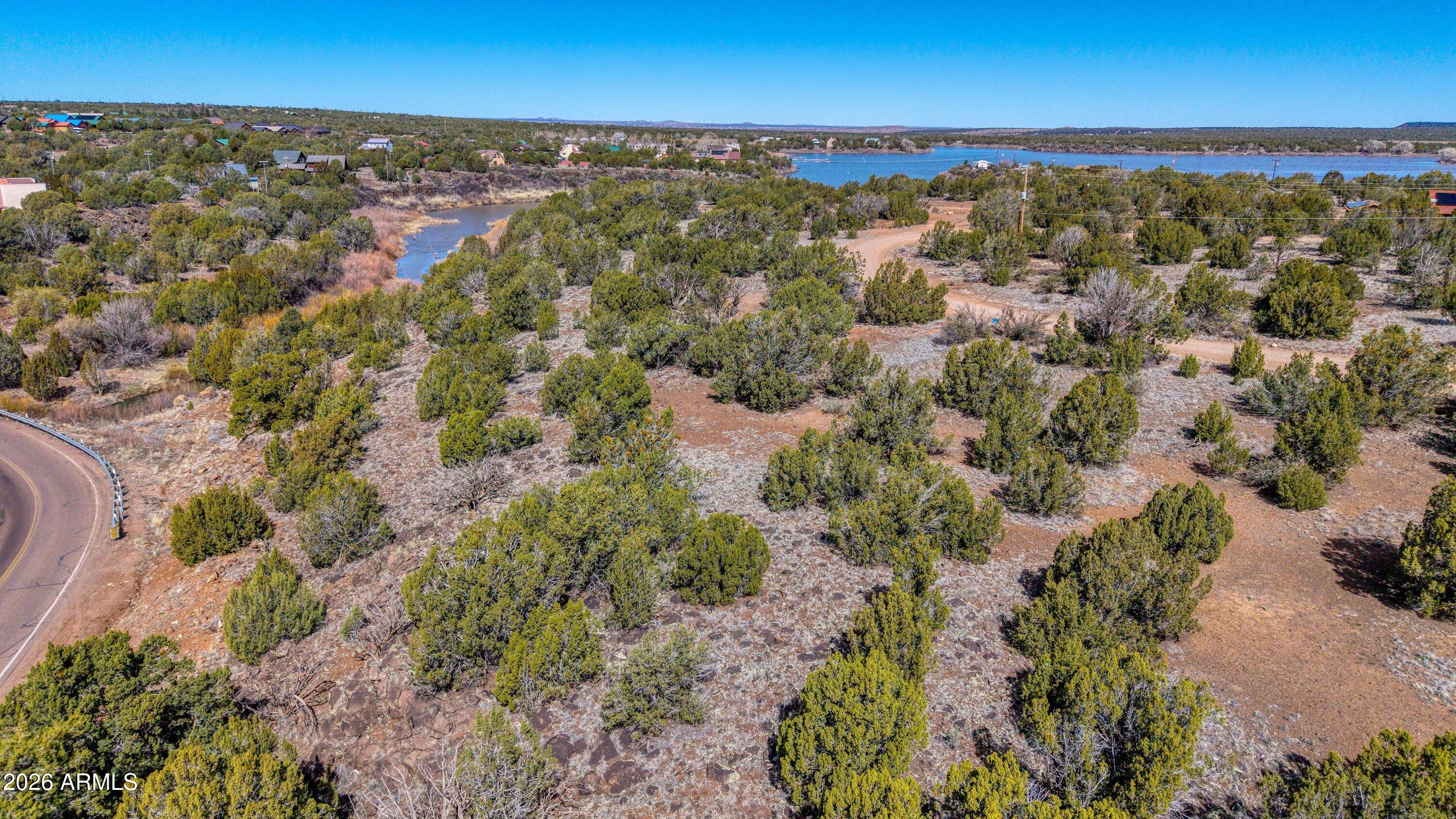WHITE MOUNTAIN LAKES UNIT 3 - Land