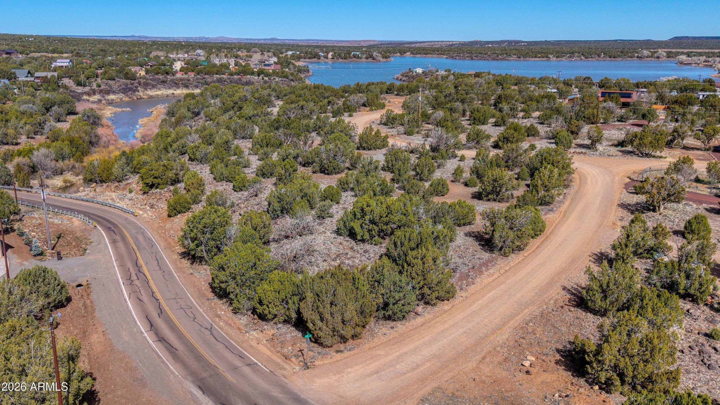 WHITE MOUNTAIN LAKES UNIT 3 - Land