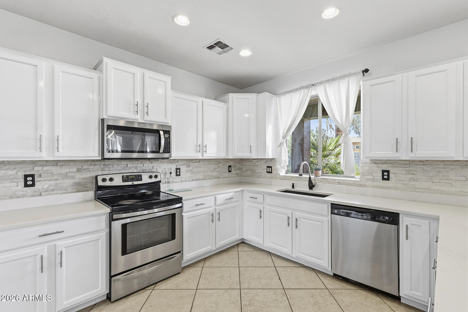 THE VILLAGES AT RANCHO EL DORADO - Residential