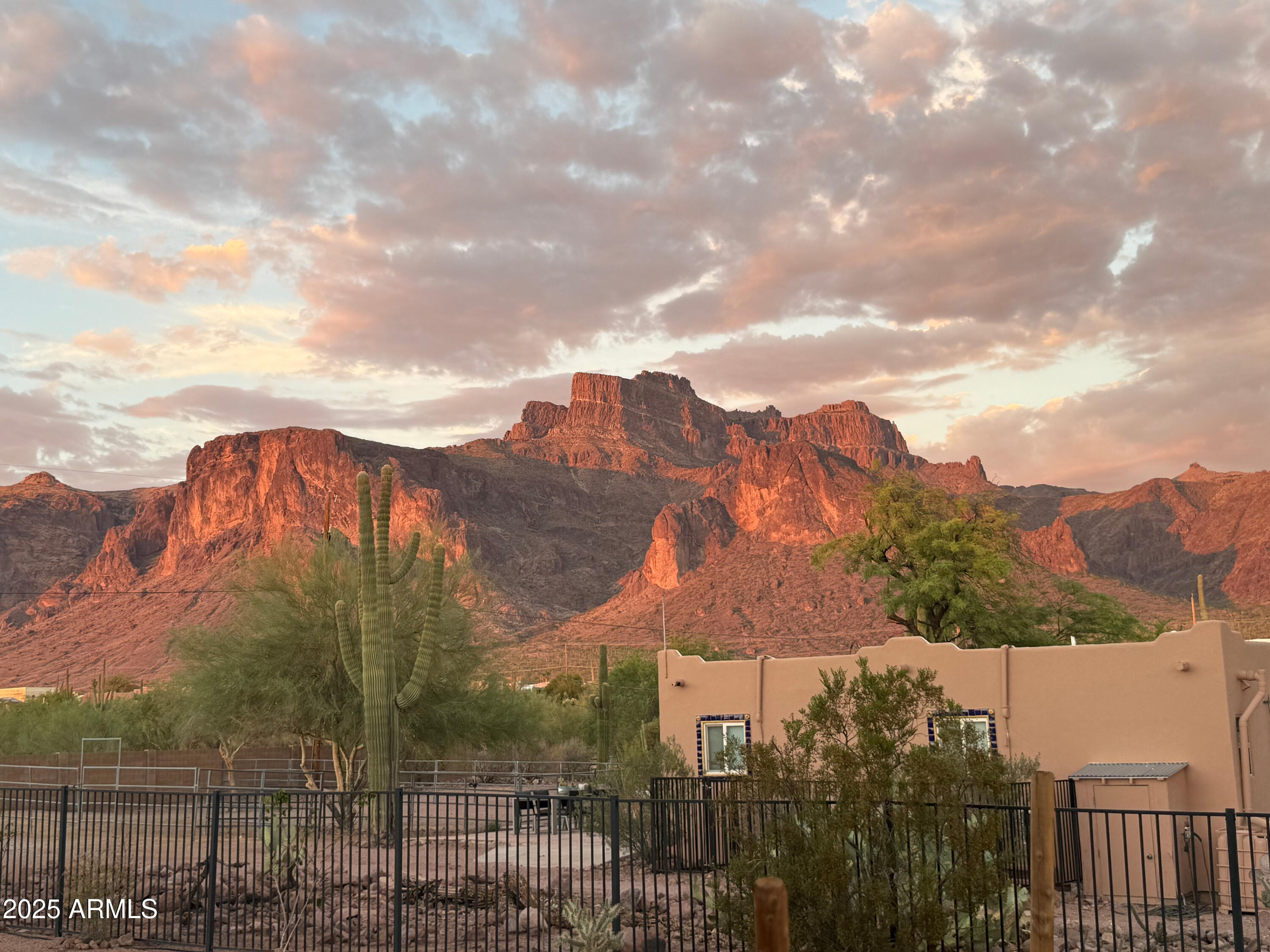 5354 E CACTUS WREN Street S