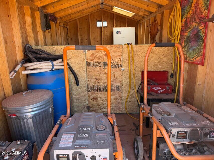 2527 DUCK LAKE Road -