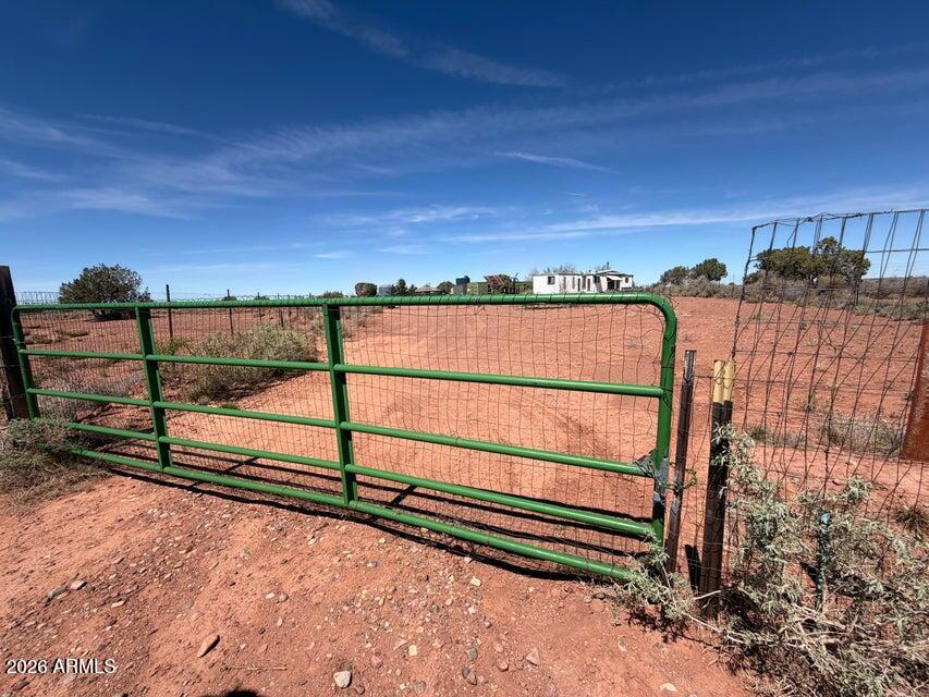 2527 DUCK LAKE Road -