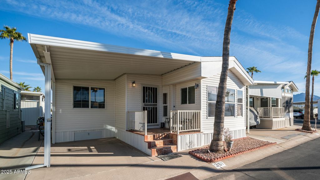 Photo of 361 Felspar Drive, Apache Junction, AZ 85119 (MLS # 6938002)