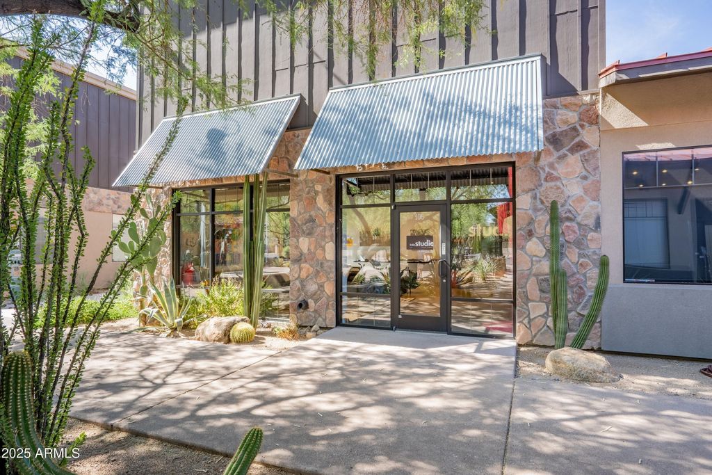 Photo of 7100 E Cave Creek Road #105,106, Cave Creek, AZ 85331 (MLS # 6903828)