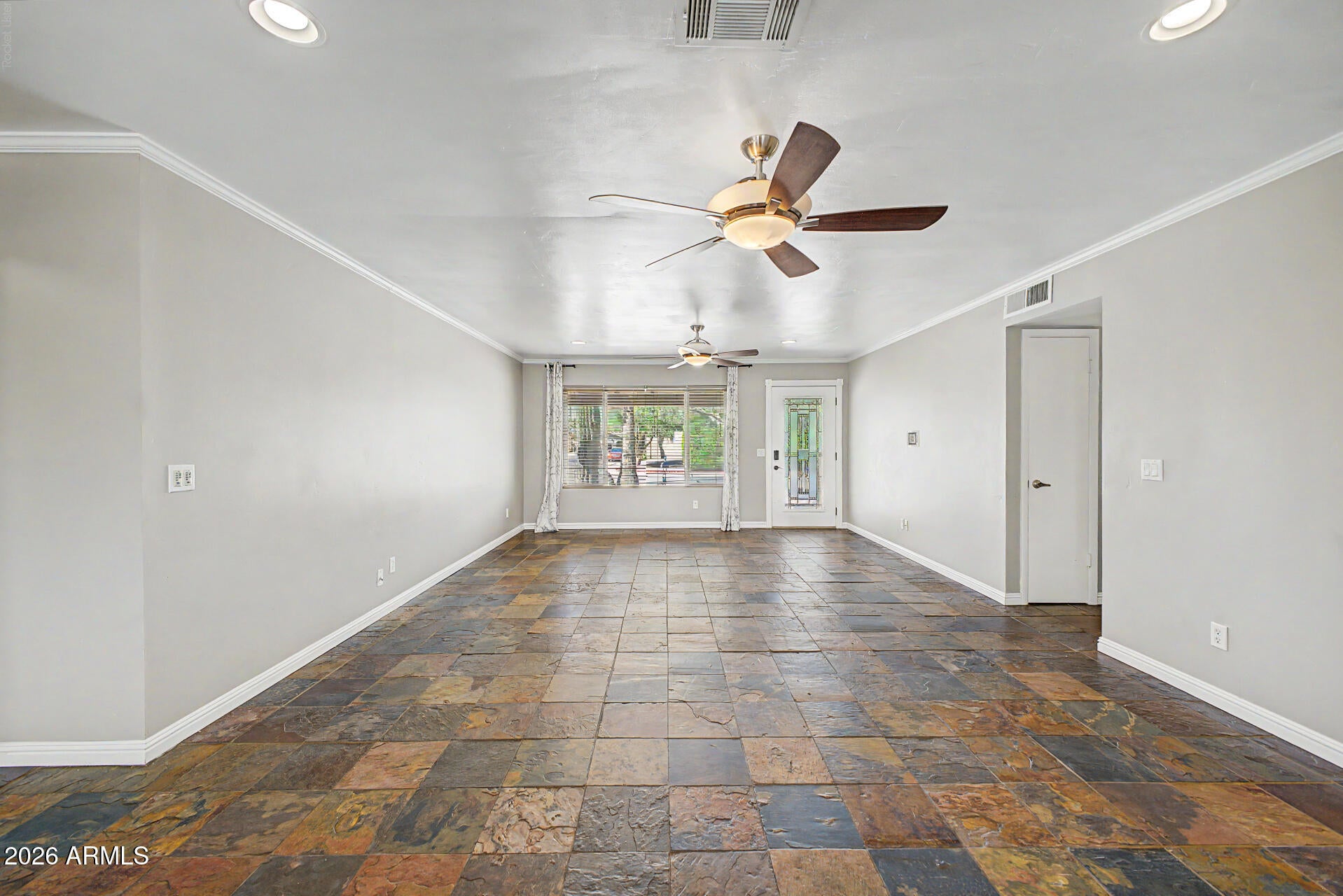 321 W MESQUITE Street