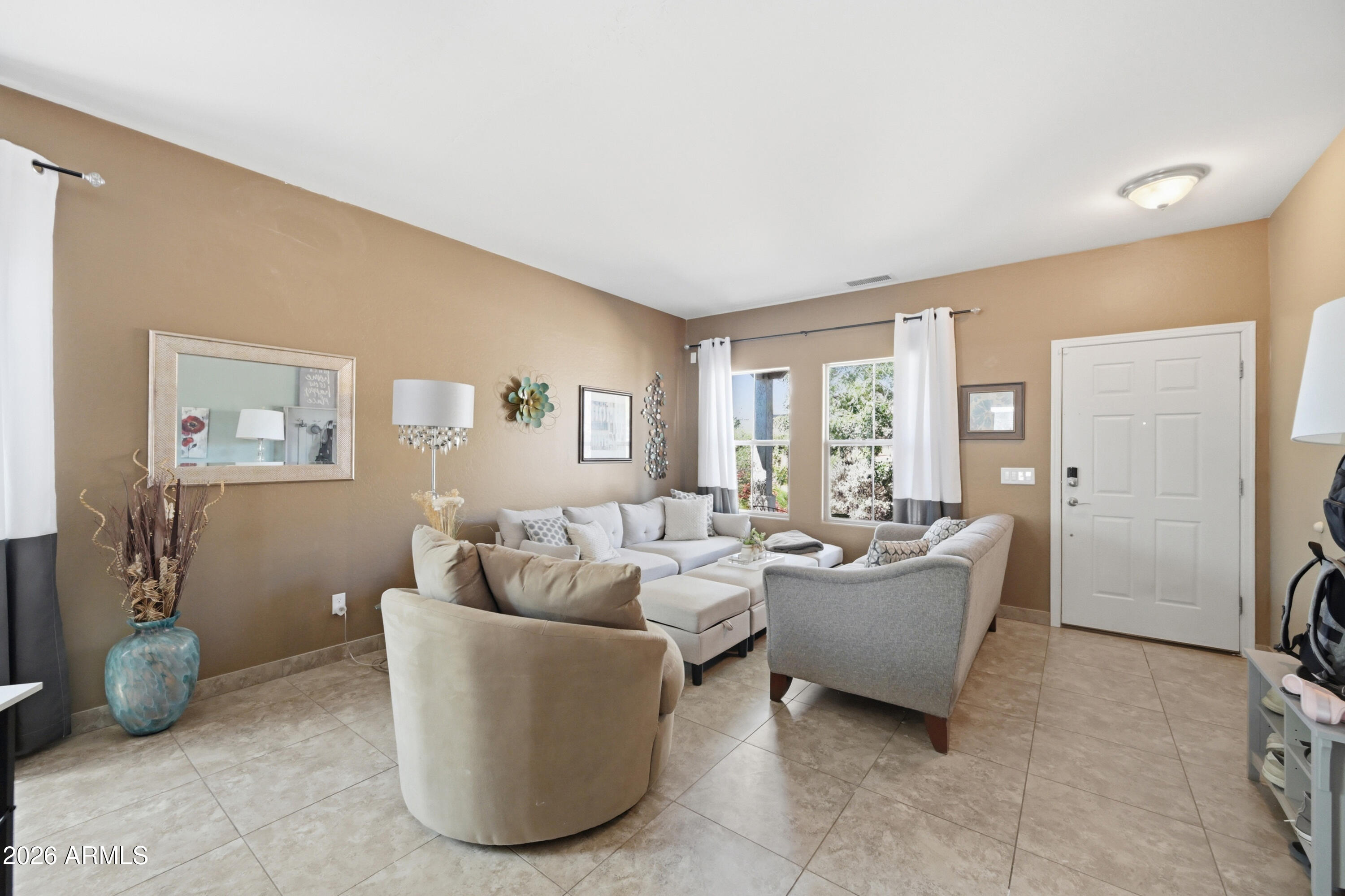 893 E COTTON FARM Lane