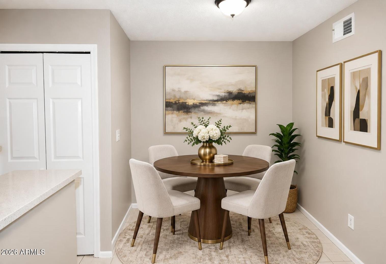 533 W GUADALUPE Road 1053