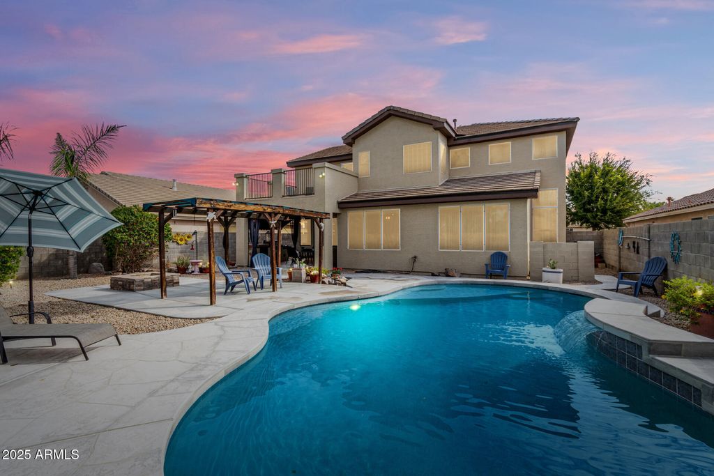 Photo of 736 N Bridlegate Drive, Gilbert, AZ 85234 (MLS # 6927992)