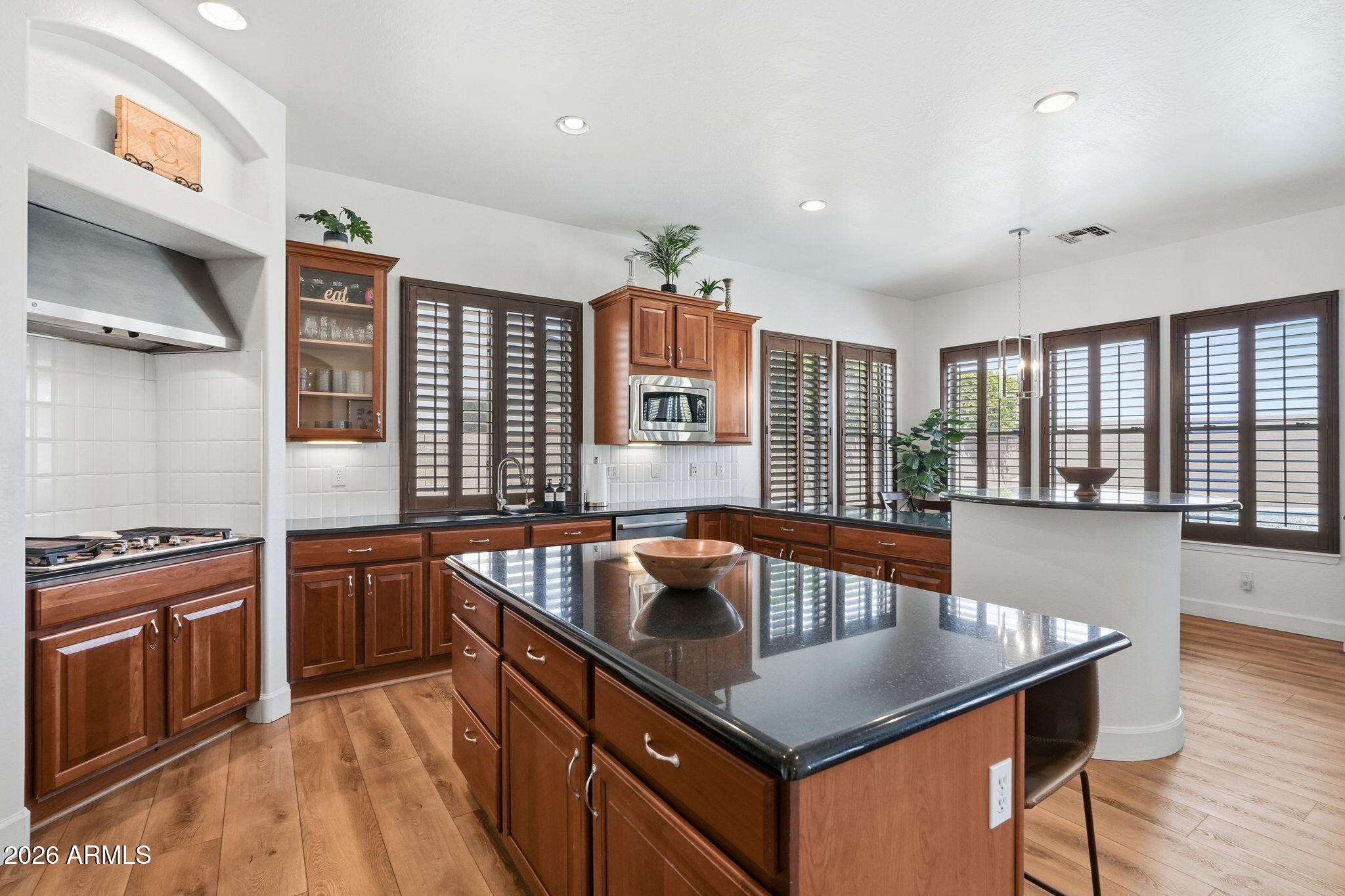 3158 E SIERRA MADRE Avenue