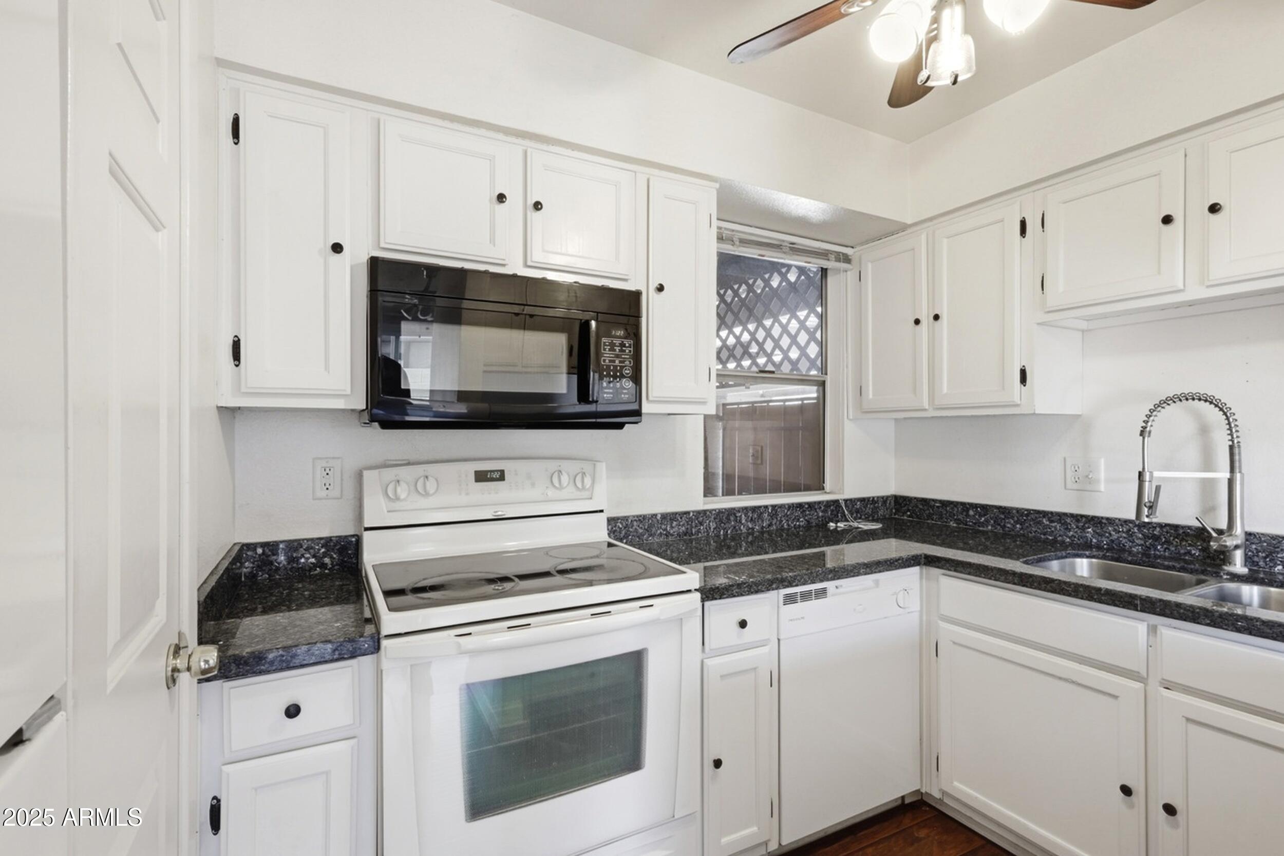 1831 E KIRKLAND Lane B