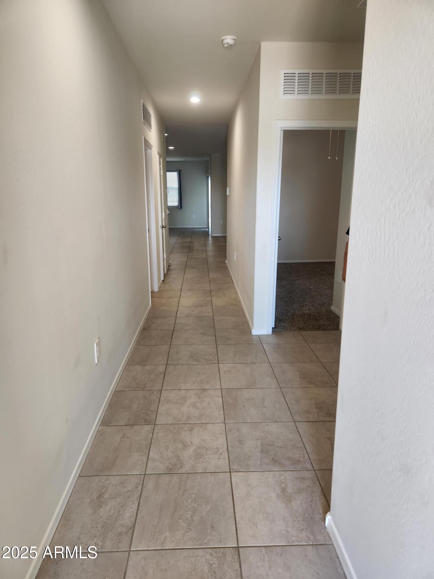 18562 W BRONCO Trail