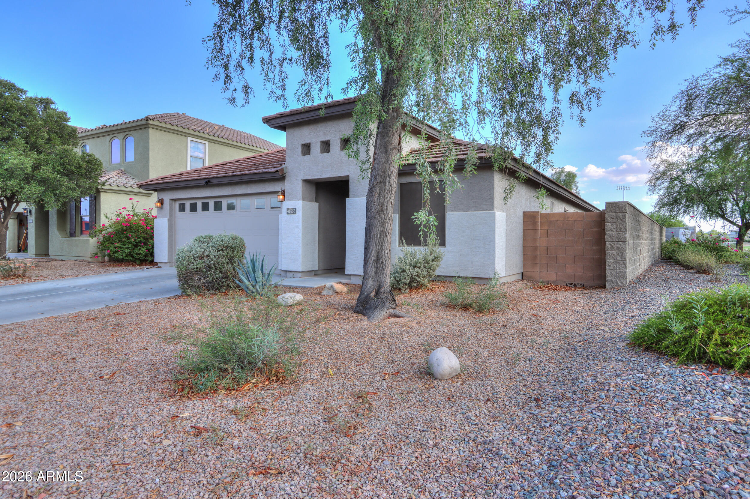 41655 W SOMERSET Drive