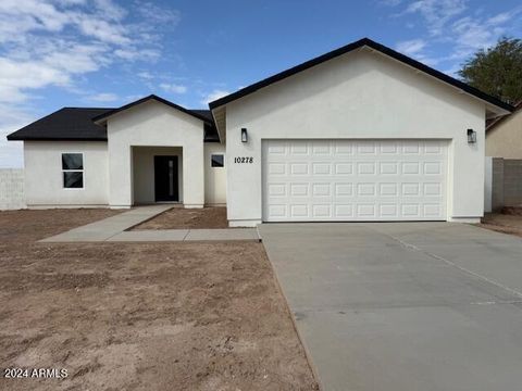 A home in Arizona City