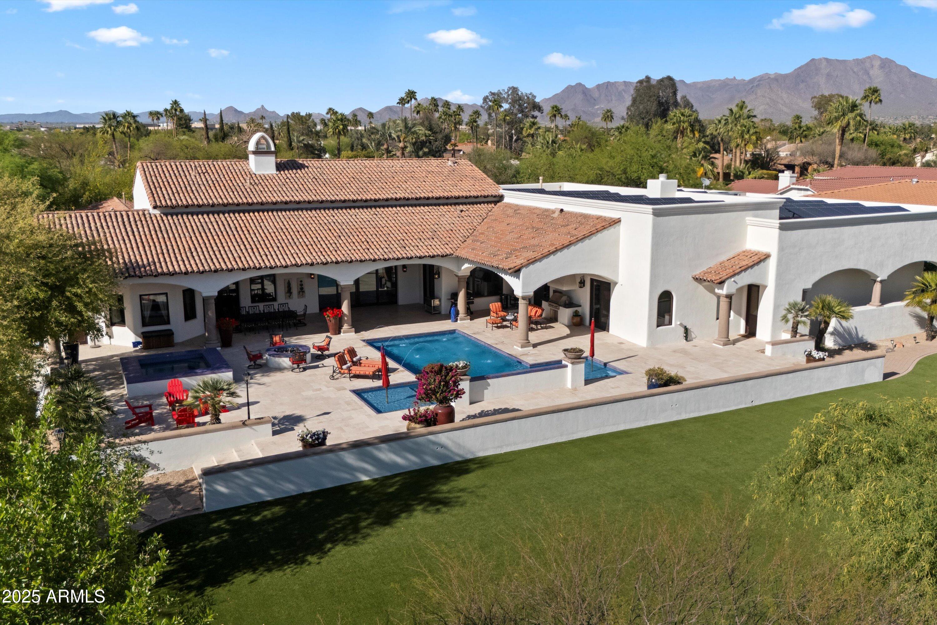 8515 E SUTTON Drive
