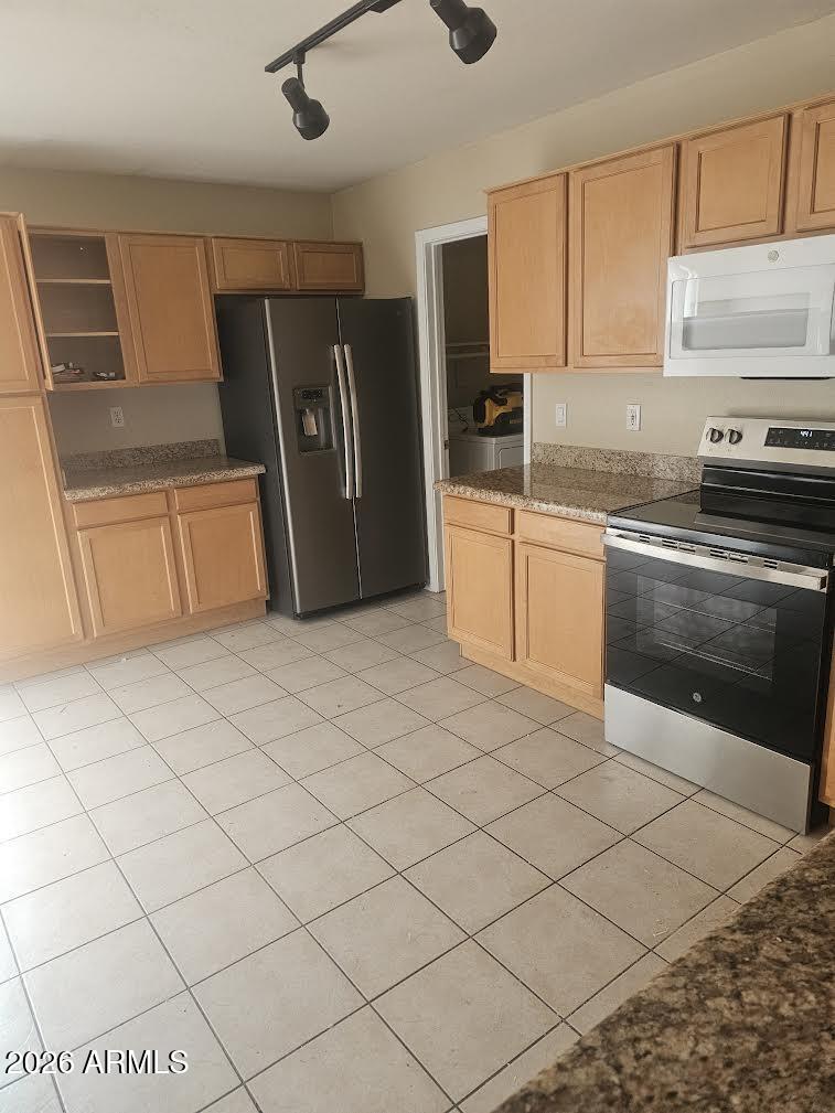 43839 W RIO GRANDE Drive