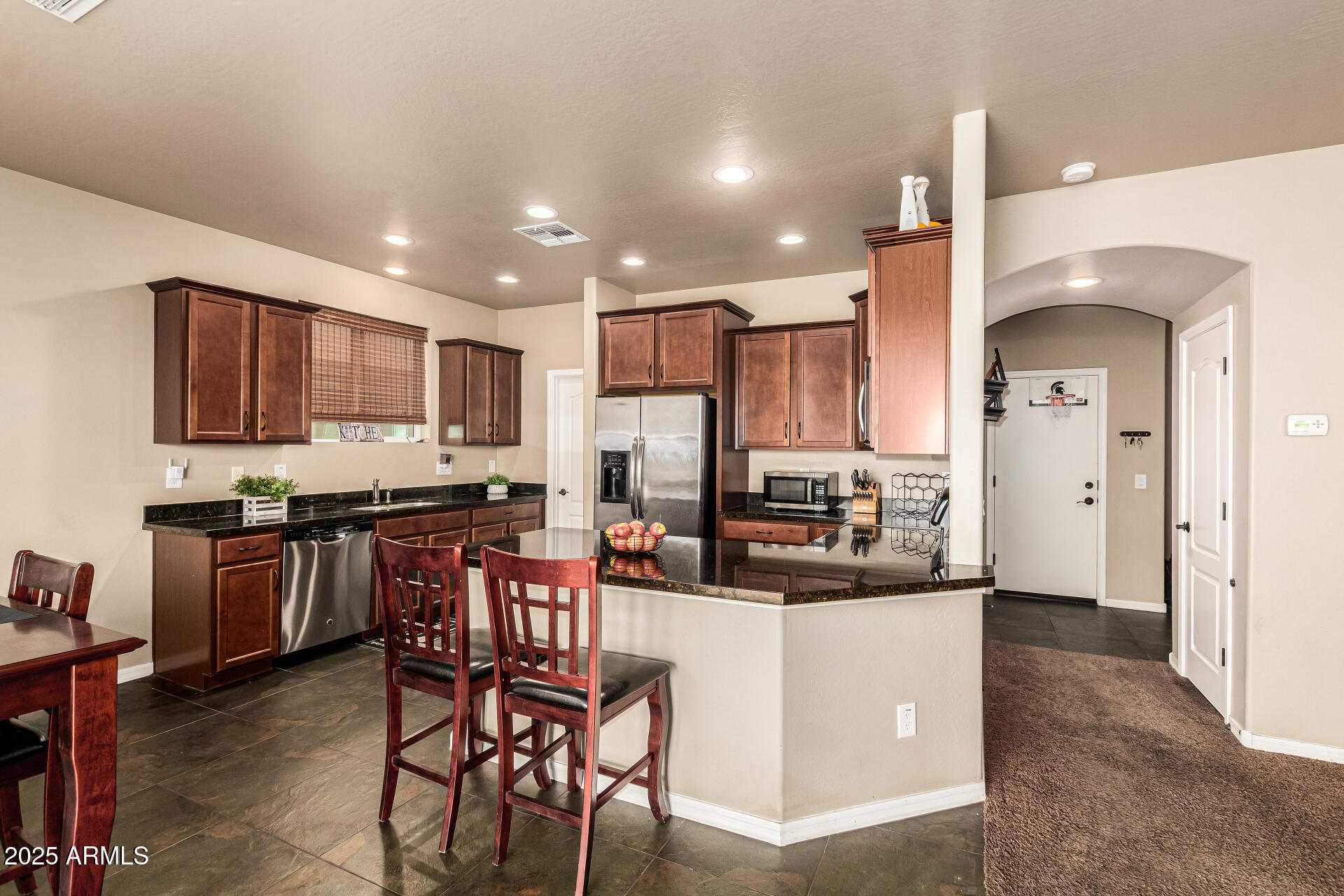 3536 E WAYLAND Drive