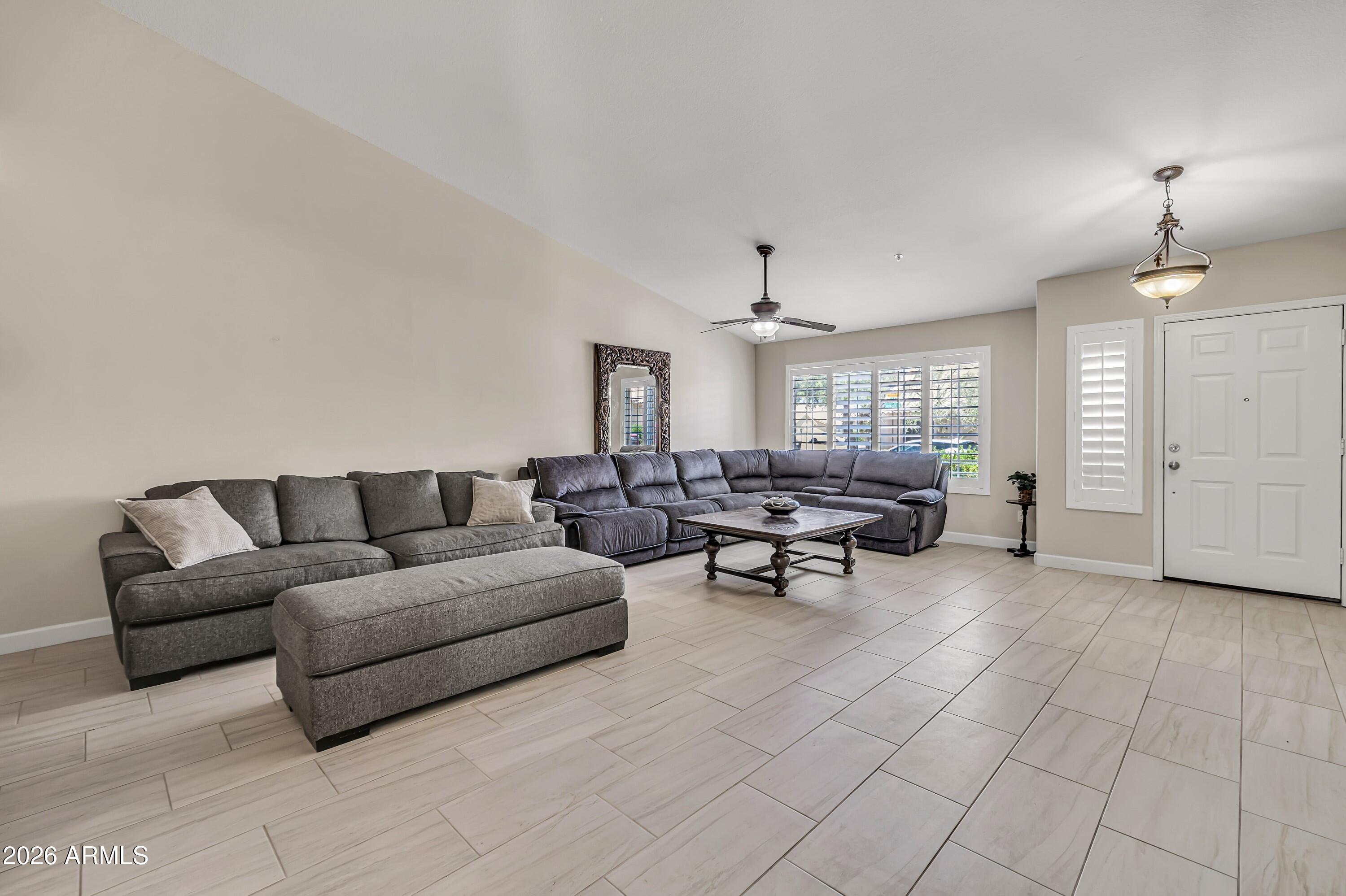 11105 E POINSETTIA Drive
