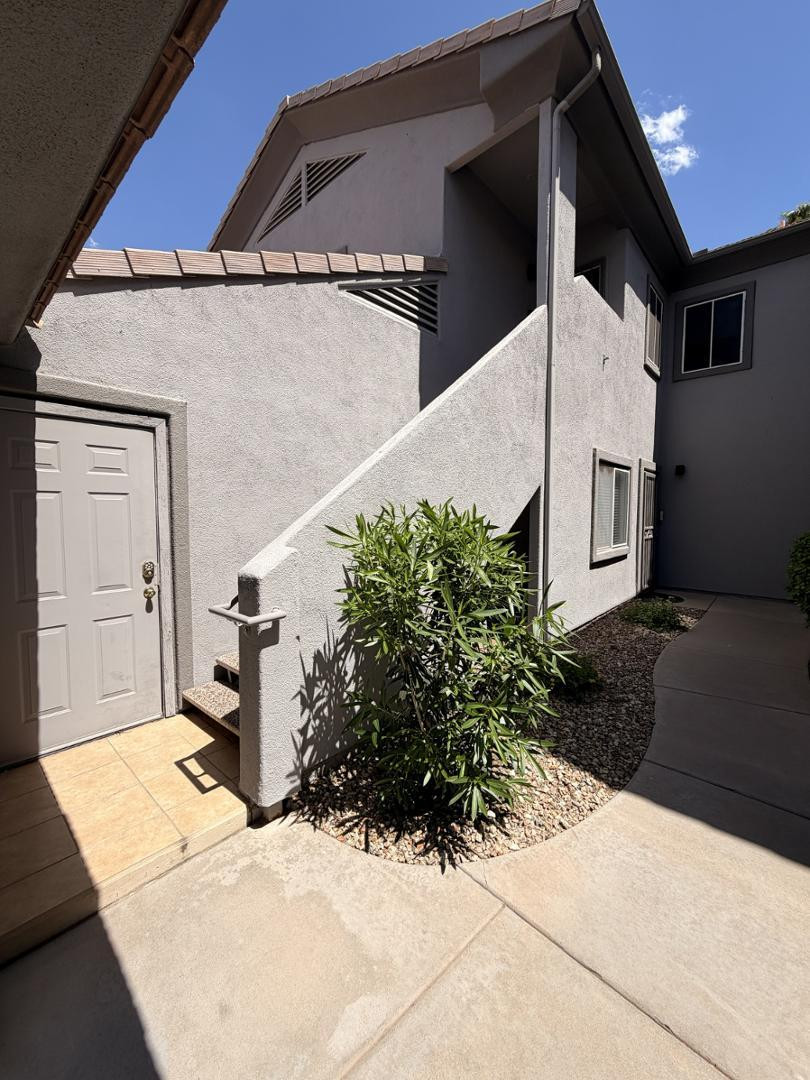 7401 W Arrowhead Clubhouse Drive Unit 2010