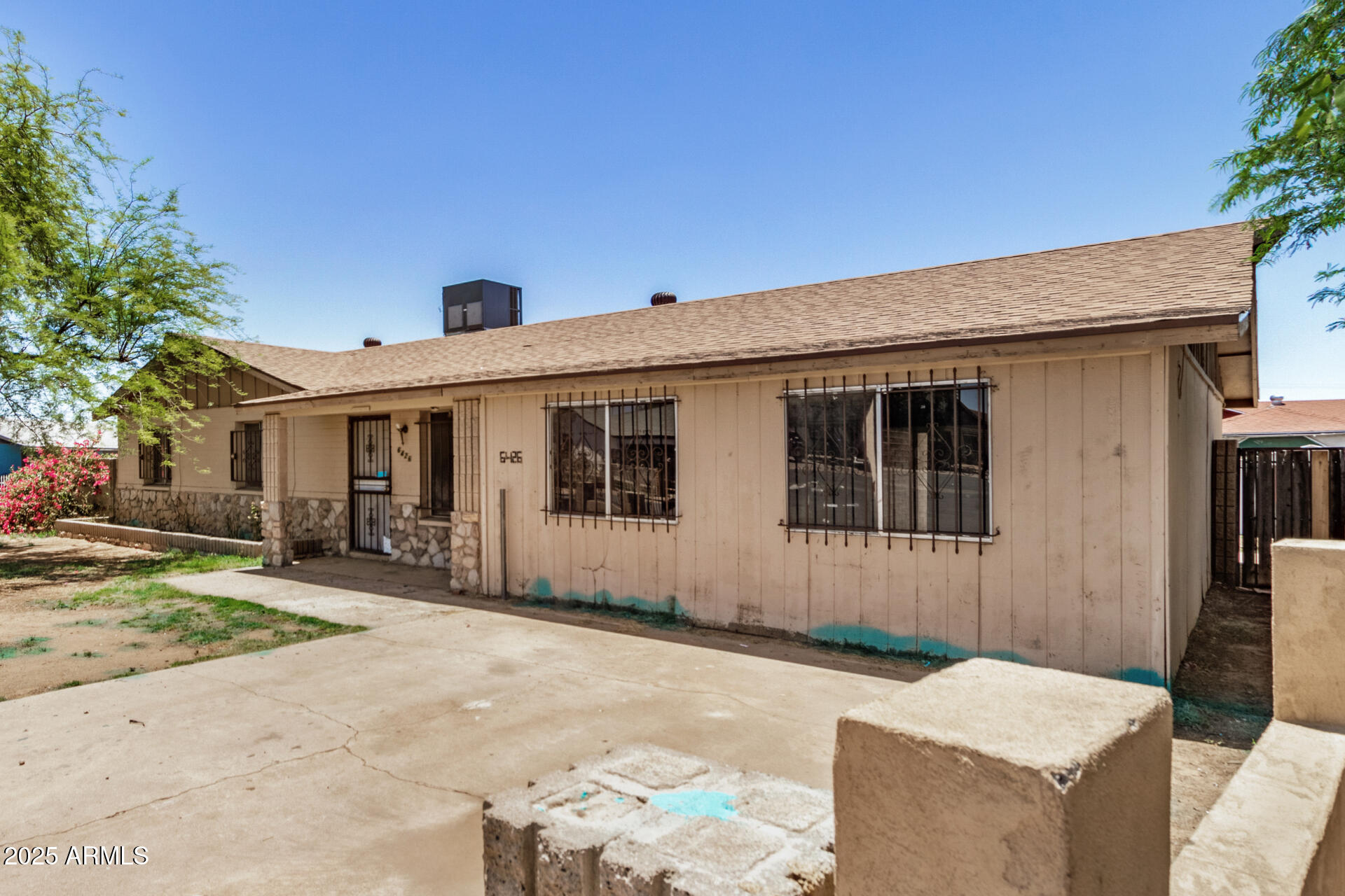 6426 W MULBERRY Drive