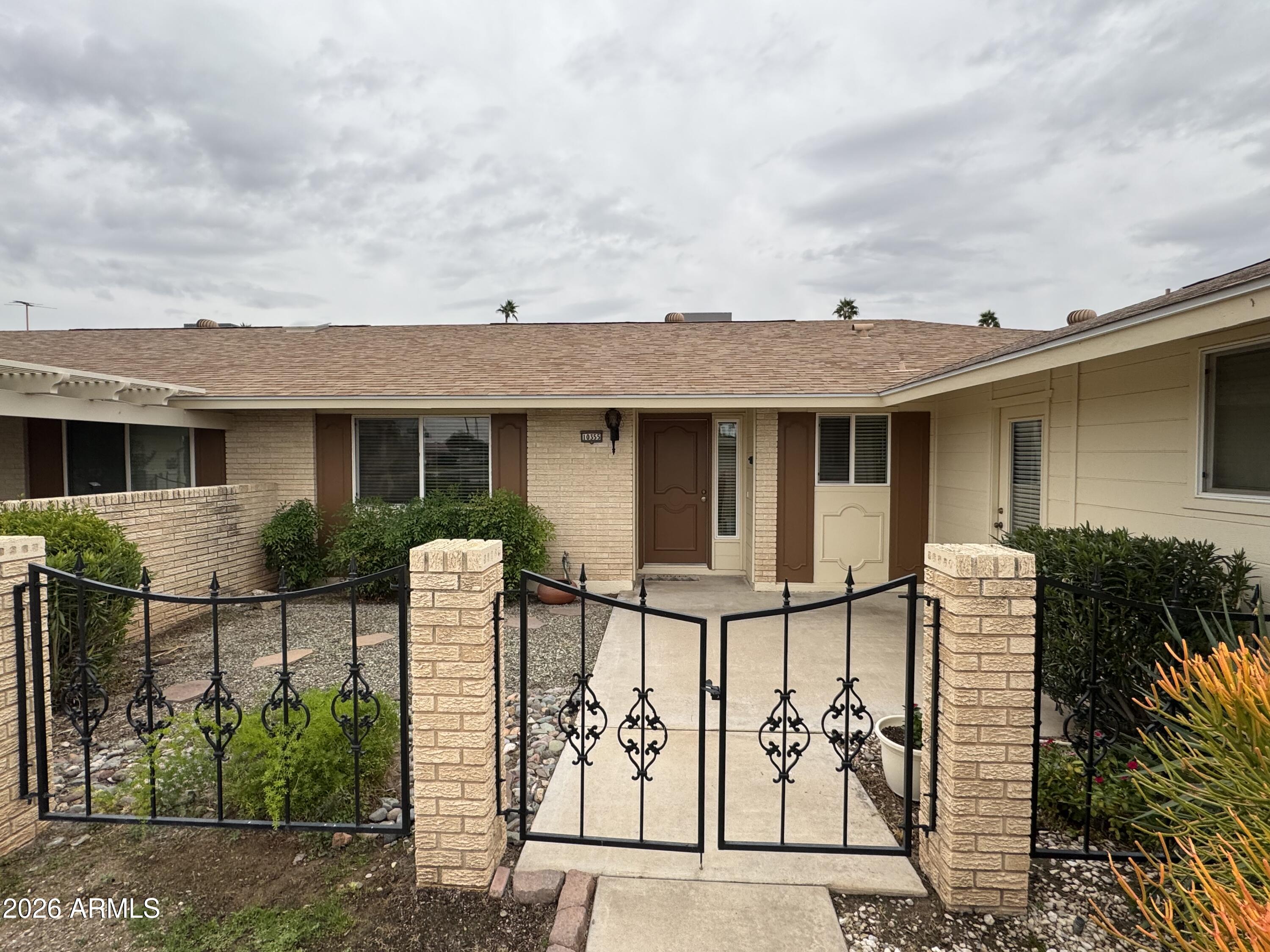 10355 W PRAIRIE HILLS Circle