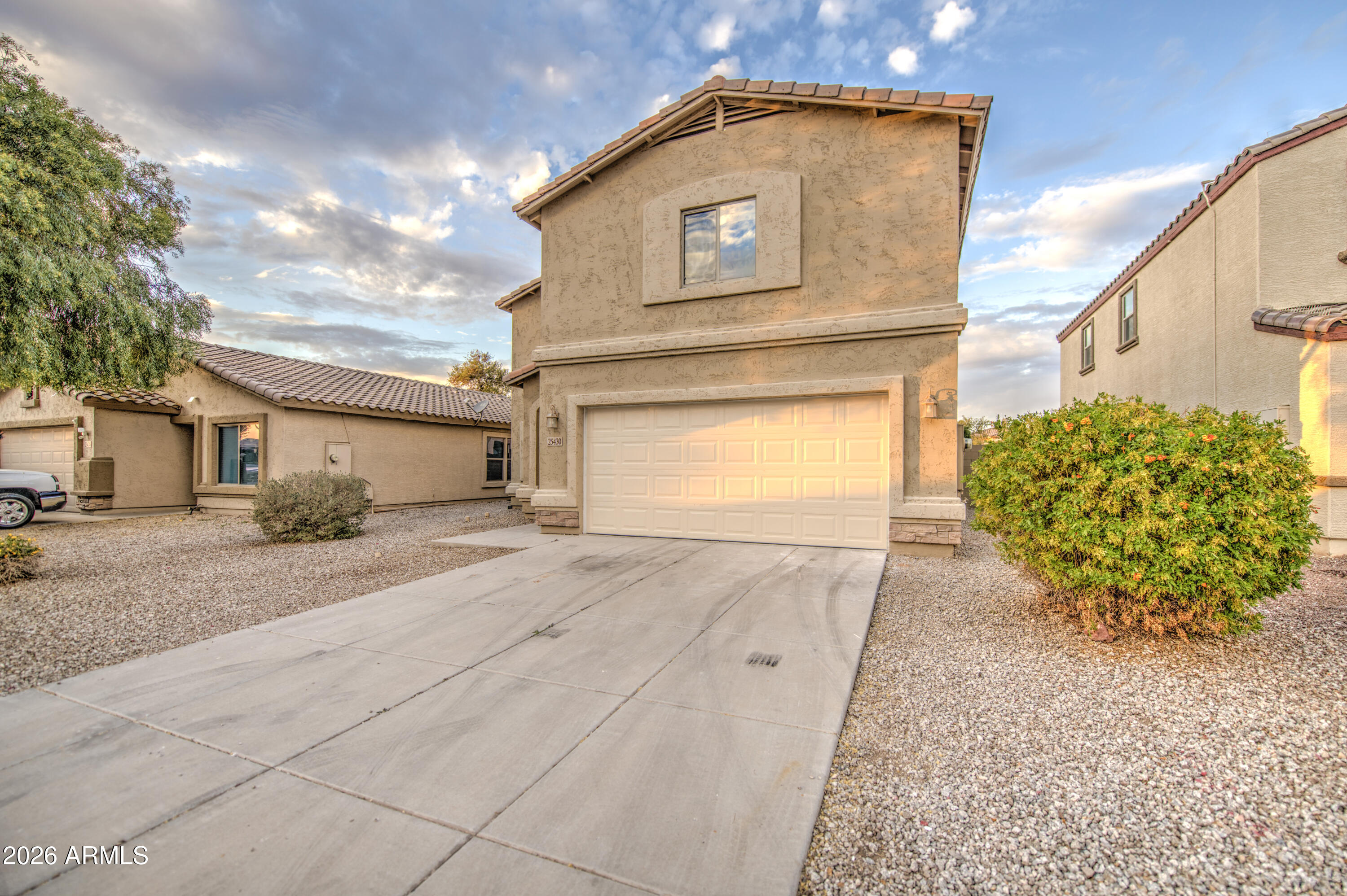 25430 W LINCOLN Avenue