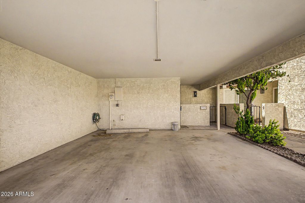 Photo of 1927 E Duke Drive, Tempe, AZ 85283 (MLS # 7024321)