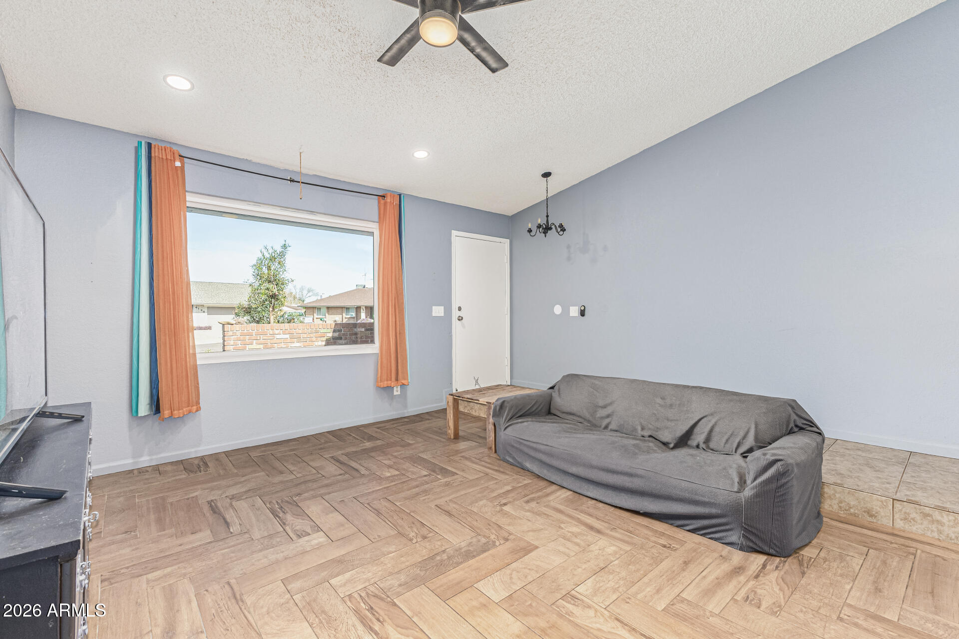 4127 W DANBURY Drive