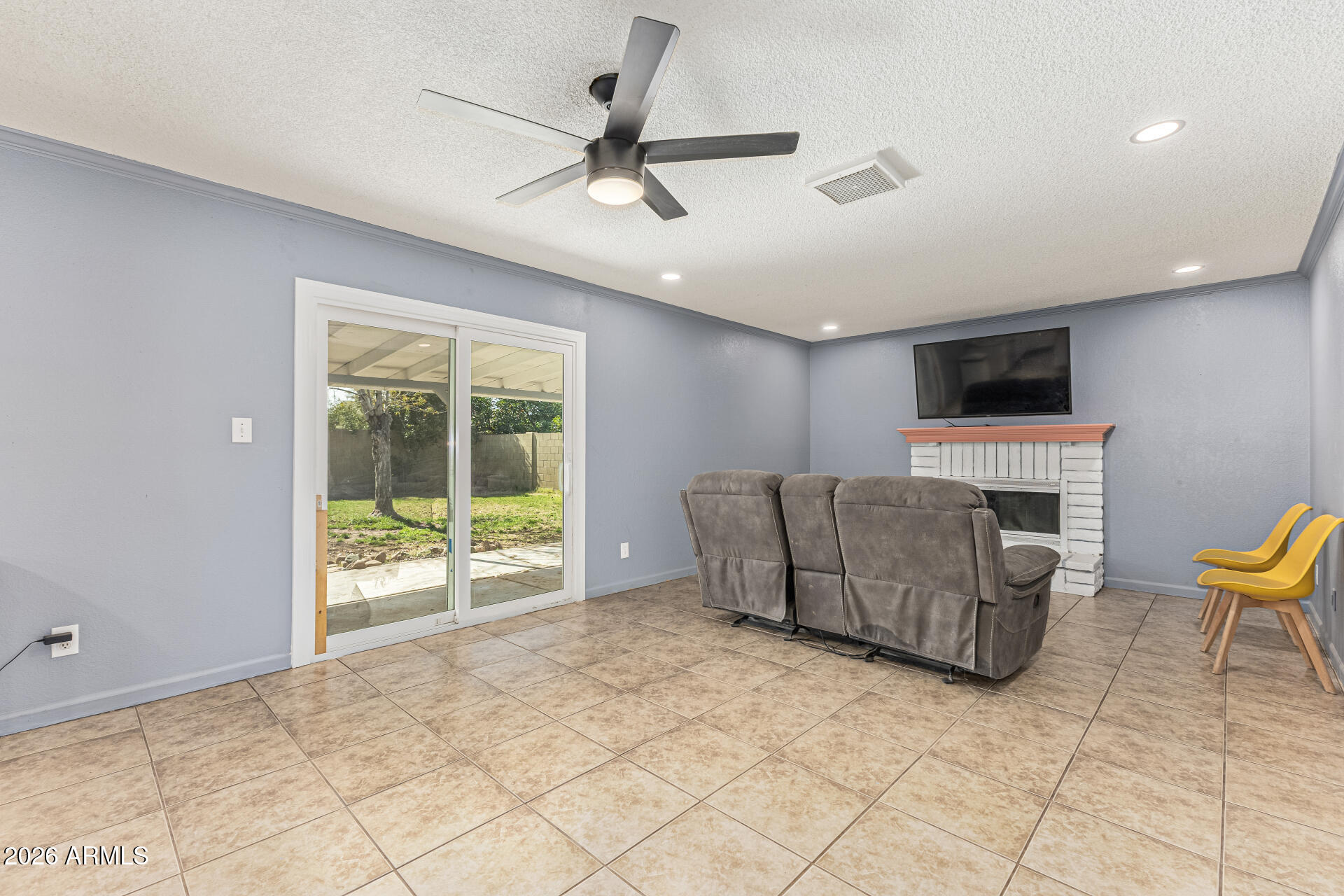 4127 W DANBURY Drive