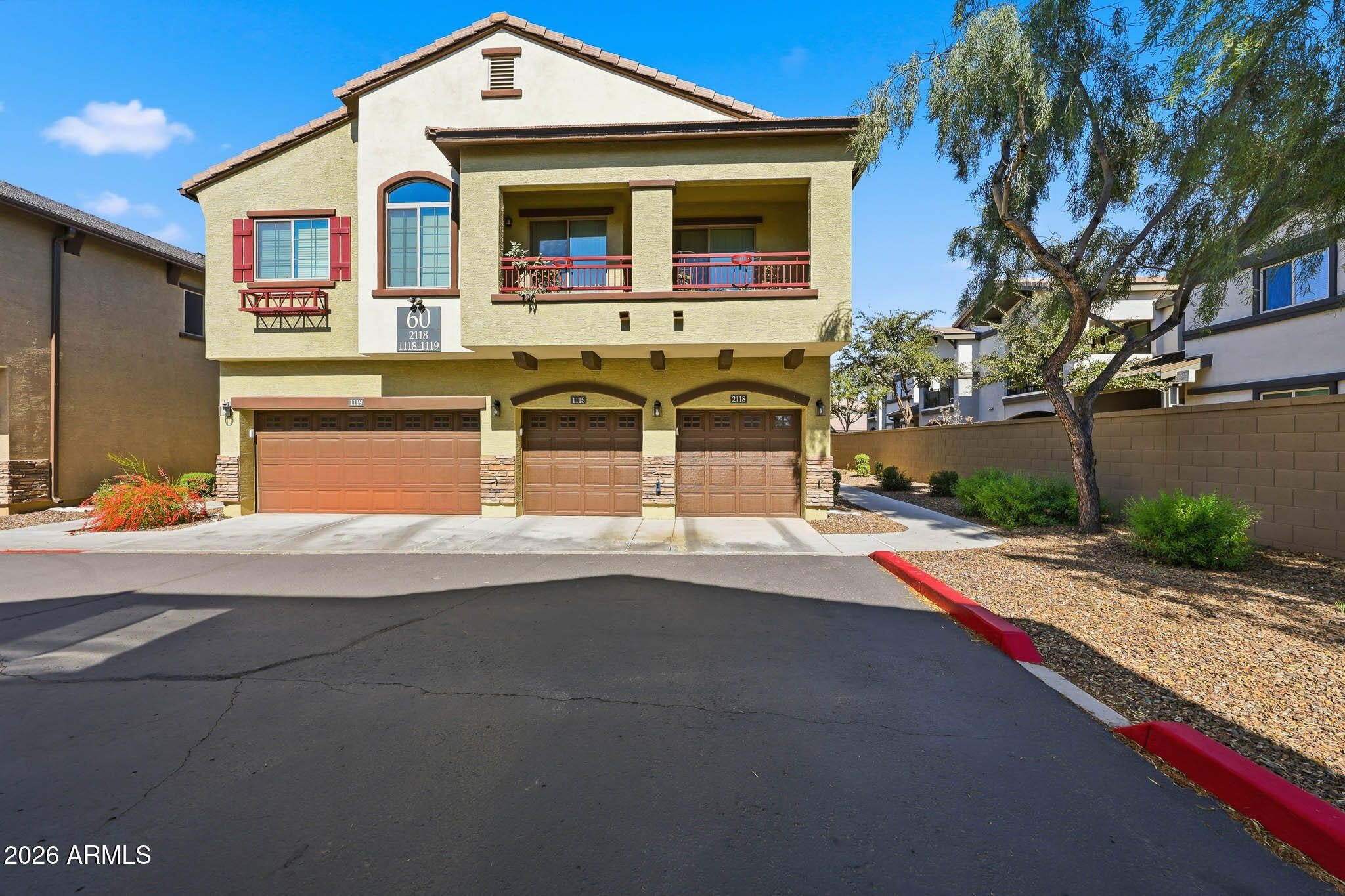 2725 E Mine Creek Road 1118