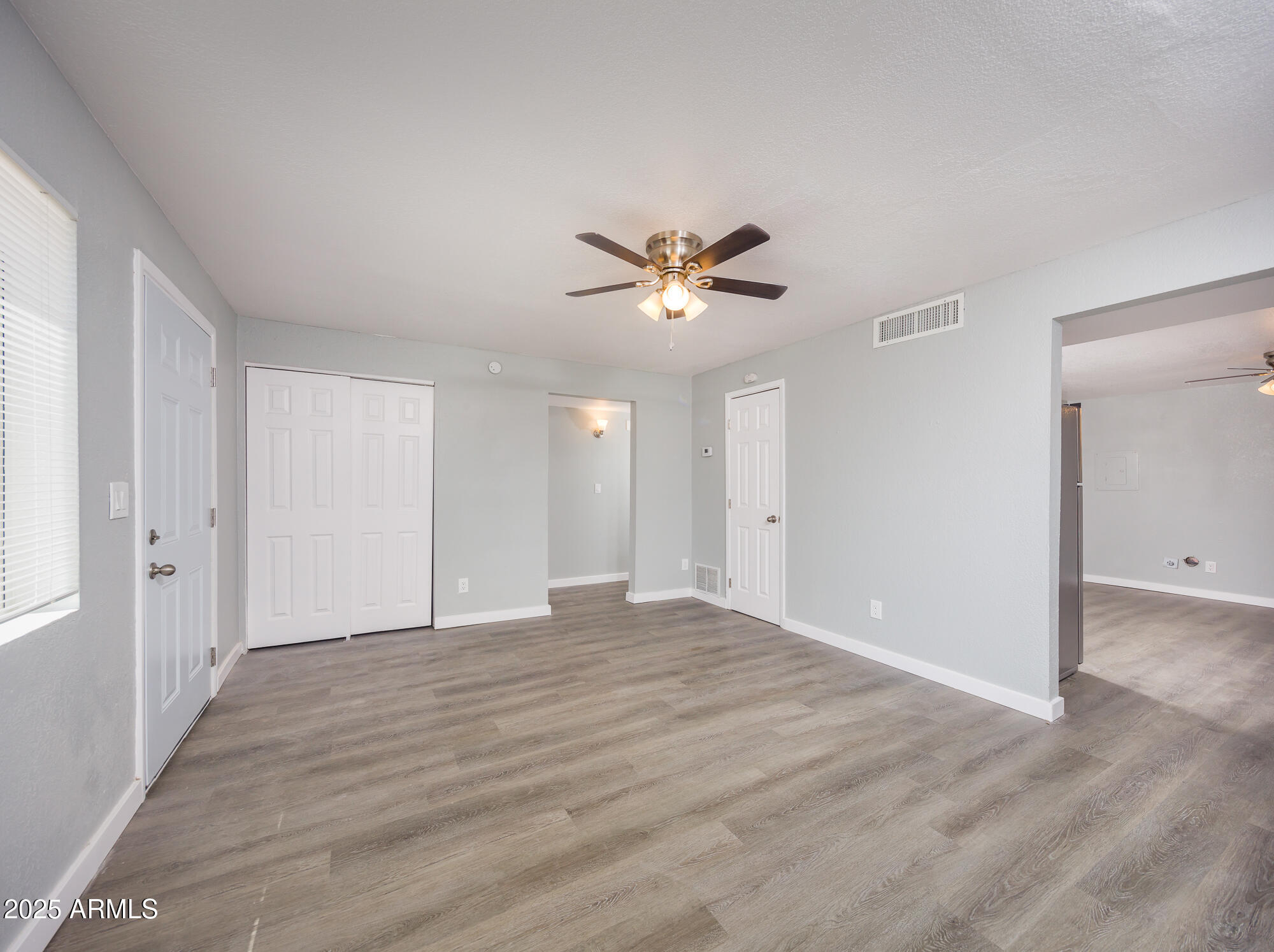 238 W NAVAJO Road