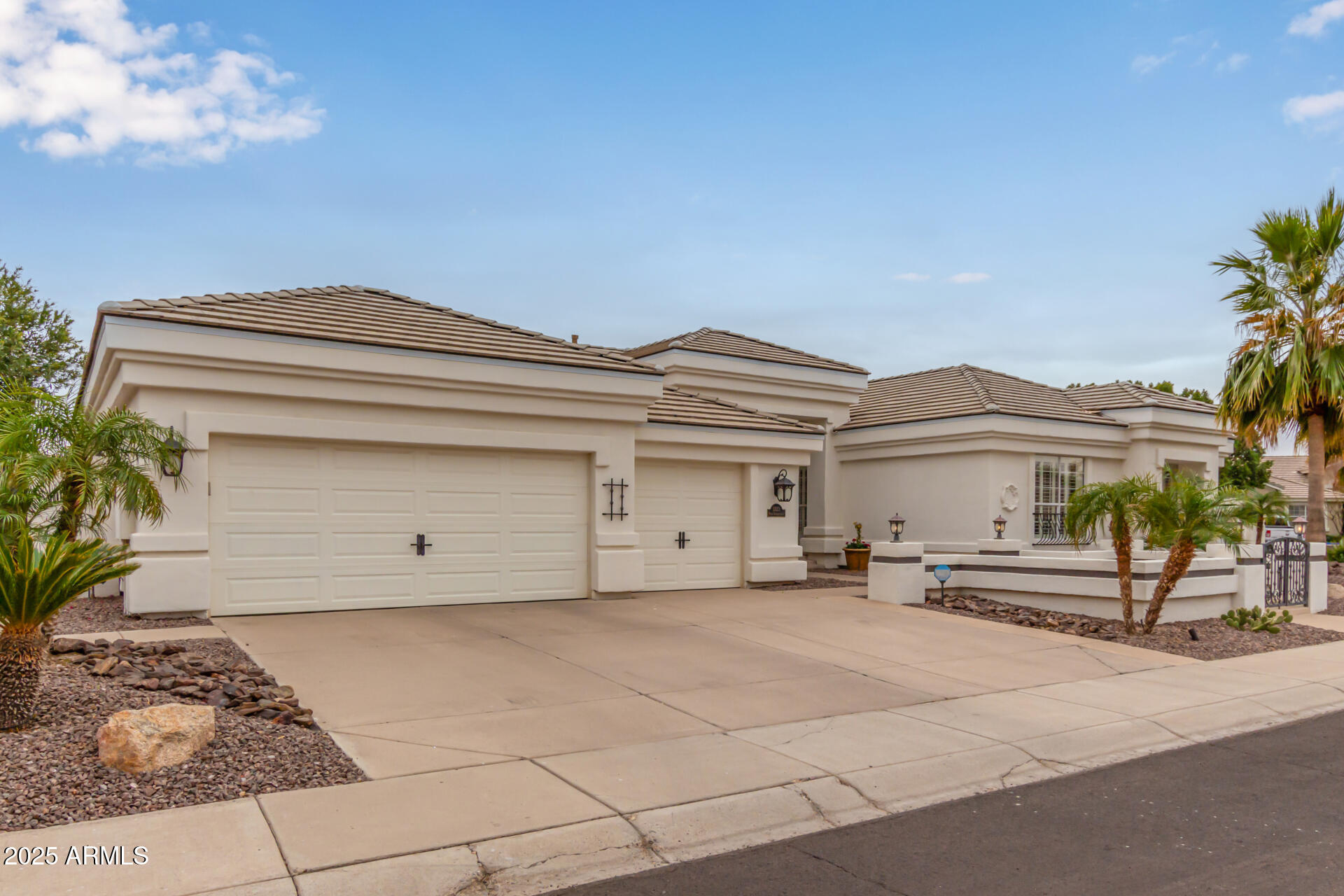 5323 W ROSE GARDEN Lane