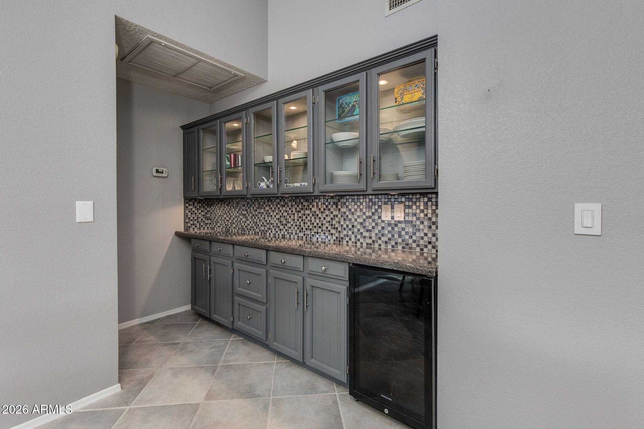 2763 LEISURE WORLD --