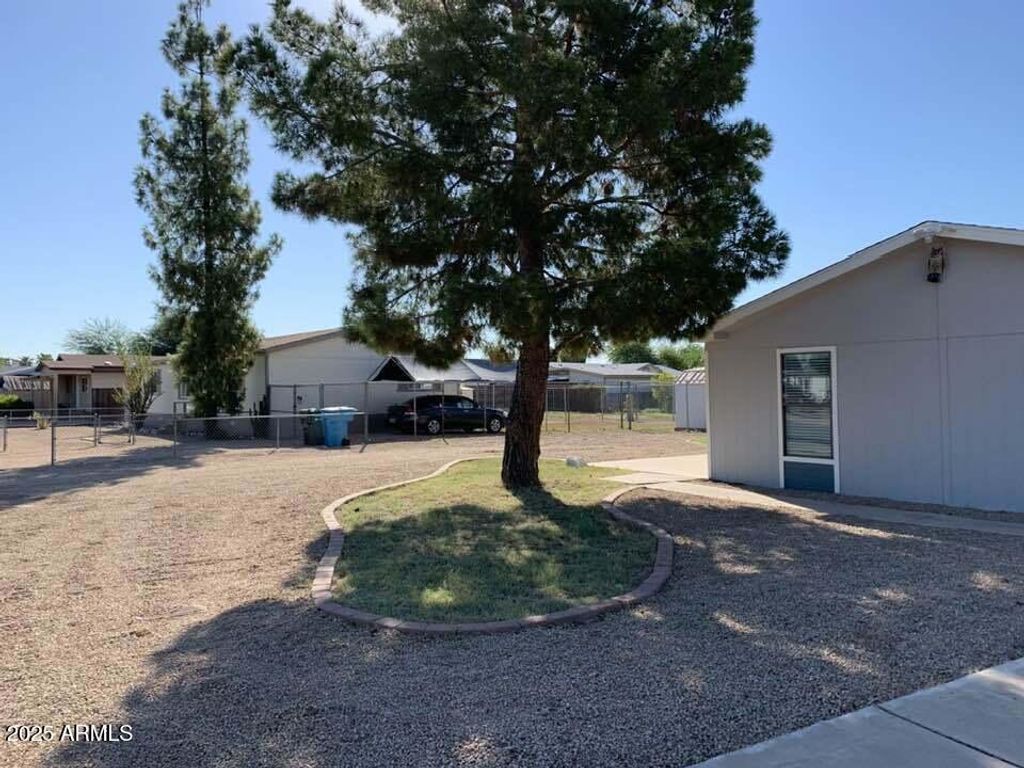 Photo of 3733 W Rose Garden Lane, Glendale, AZ 85308 (MLS # 6923597)