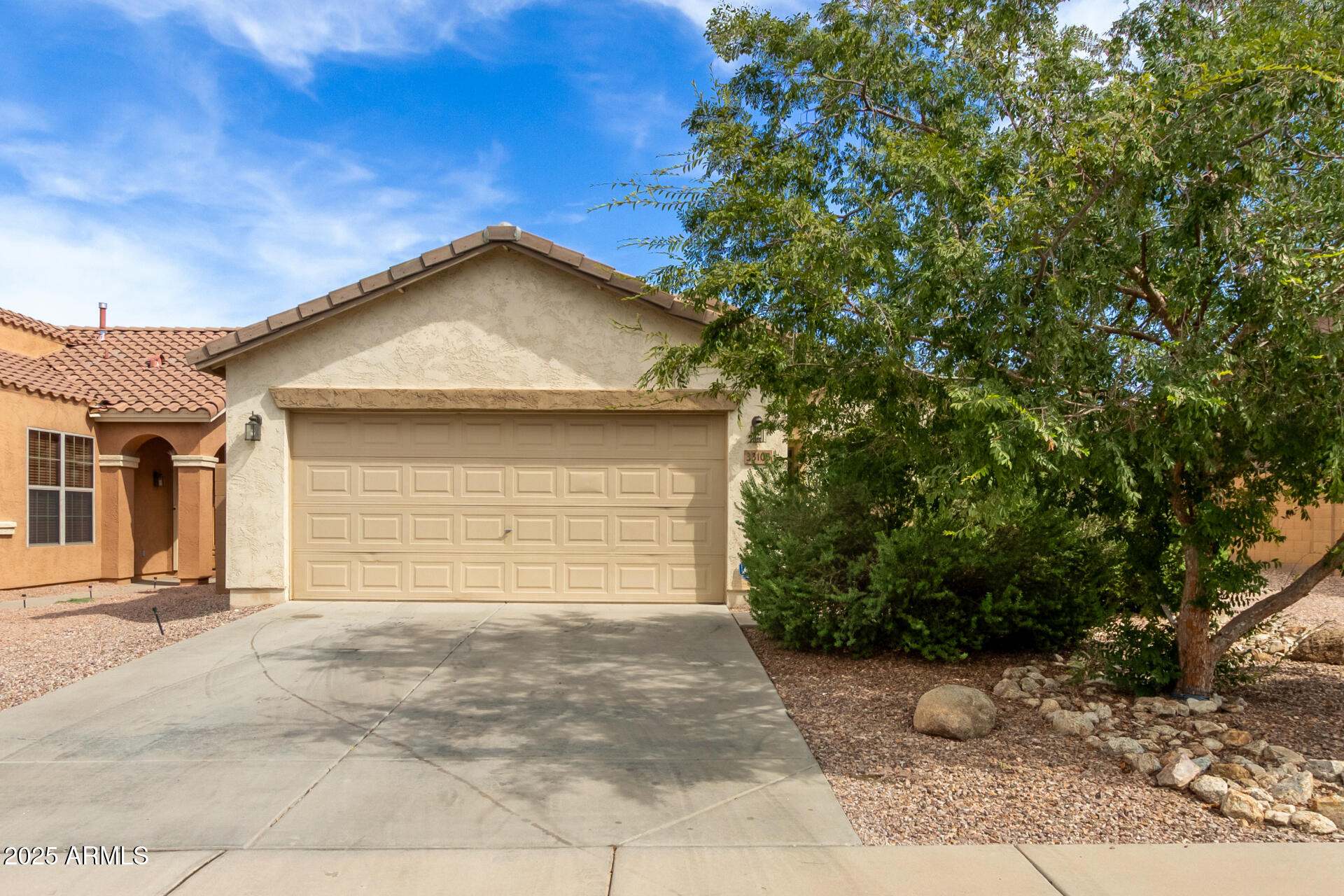 33105 N ROADRUNNER Lane