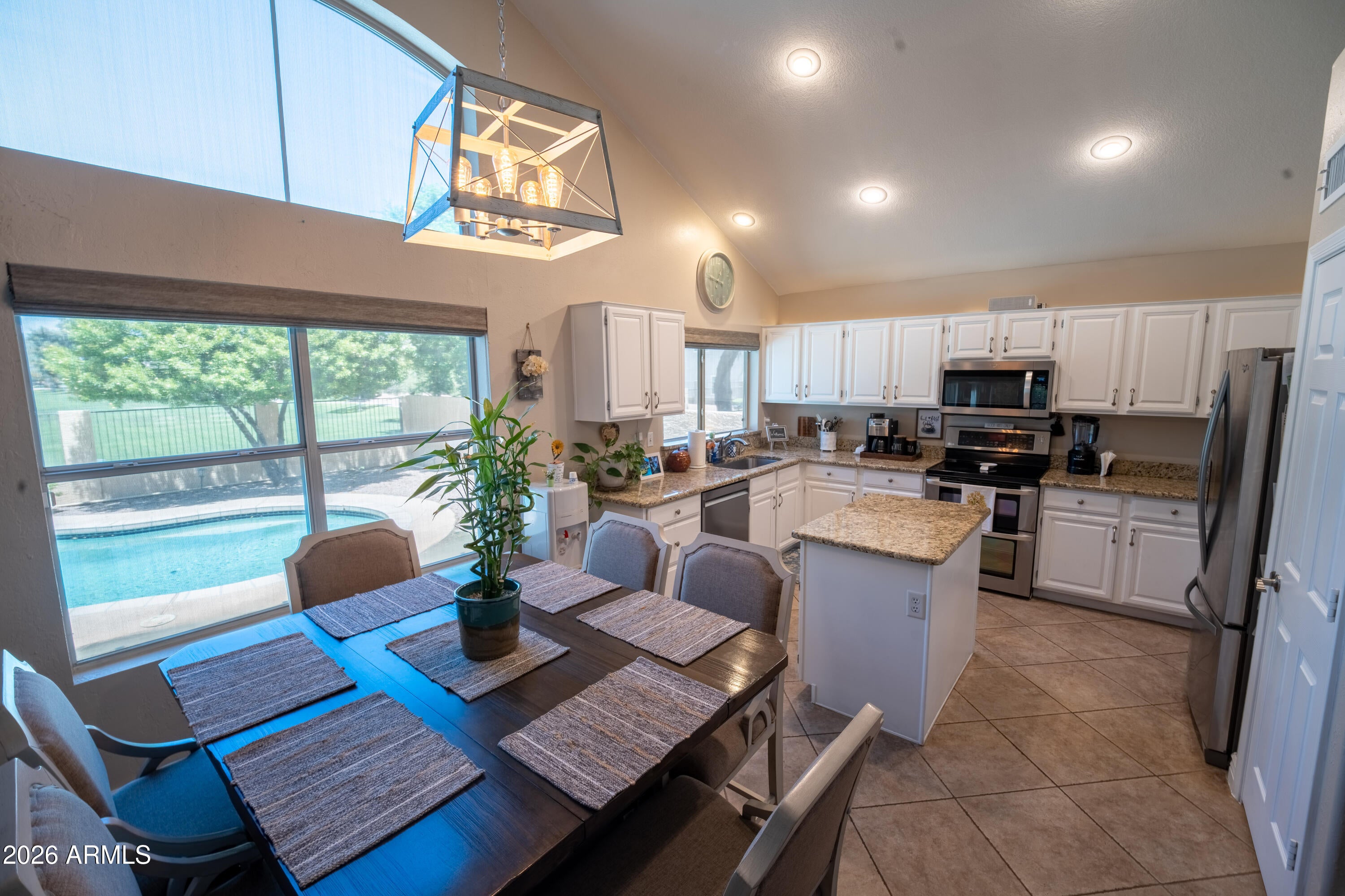 324 E ARABIAN Drive