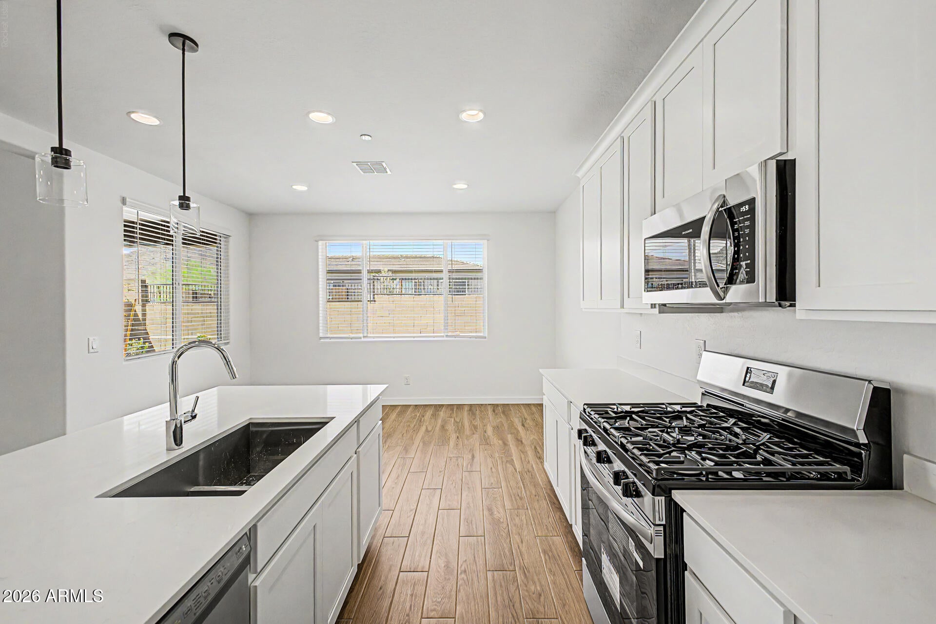 12074 W Calle De Pompas --