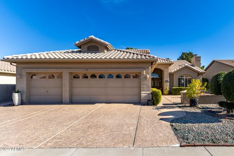 5733 S AMBERWOOD Drive Chandler AZ 85248