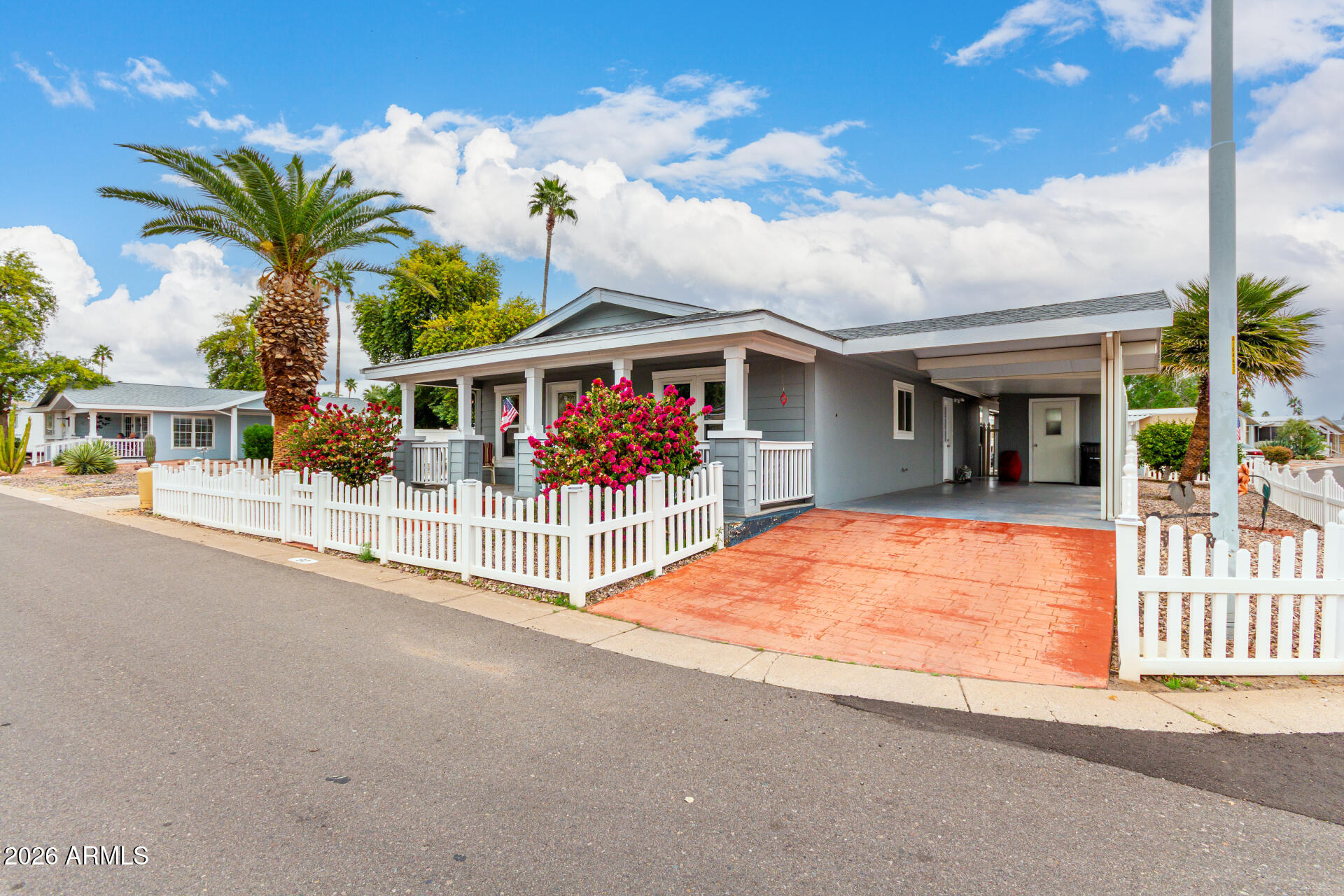 201 S GREENFIELD Road 90