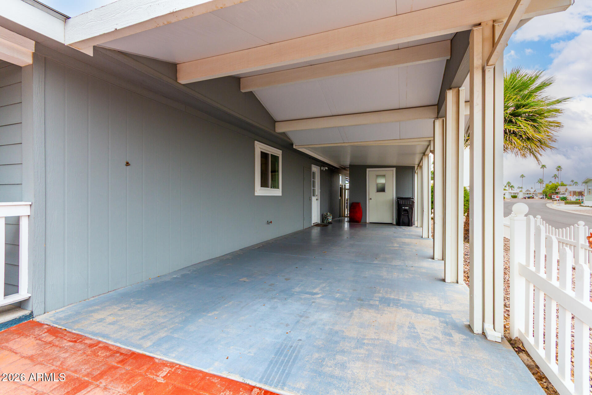 201 S GREENFIELD Road 90