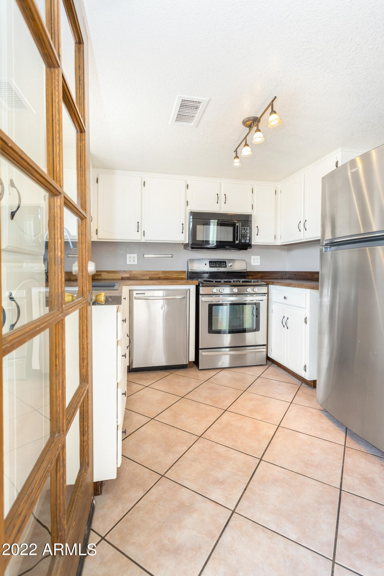 TRACT UNIT 115 AMD - Residential
