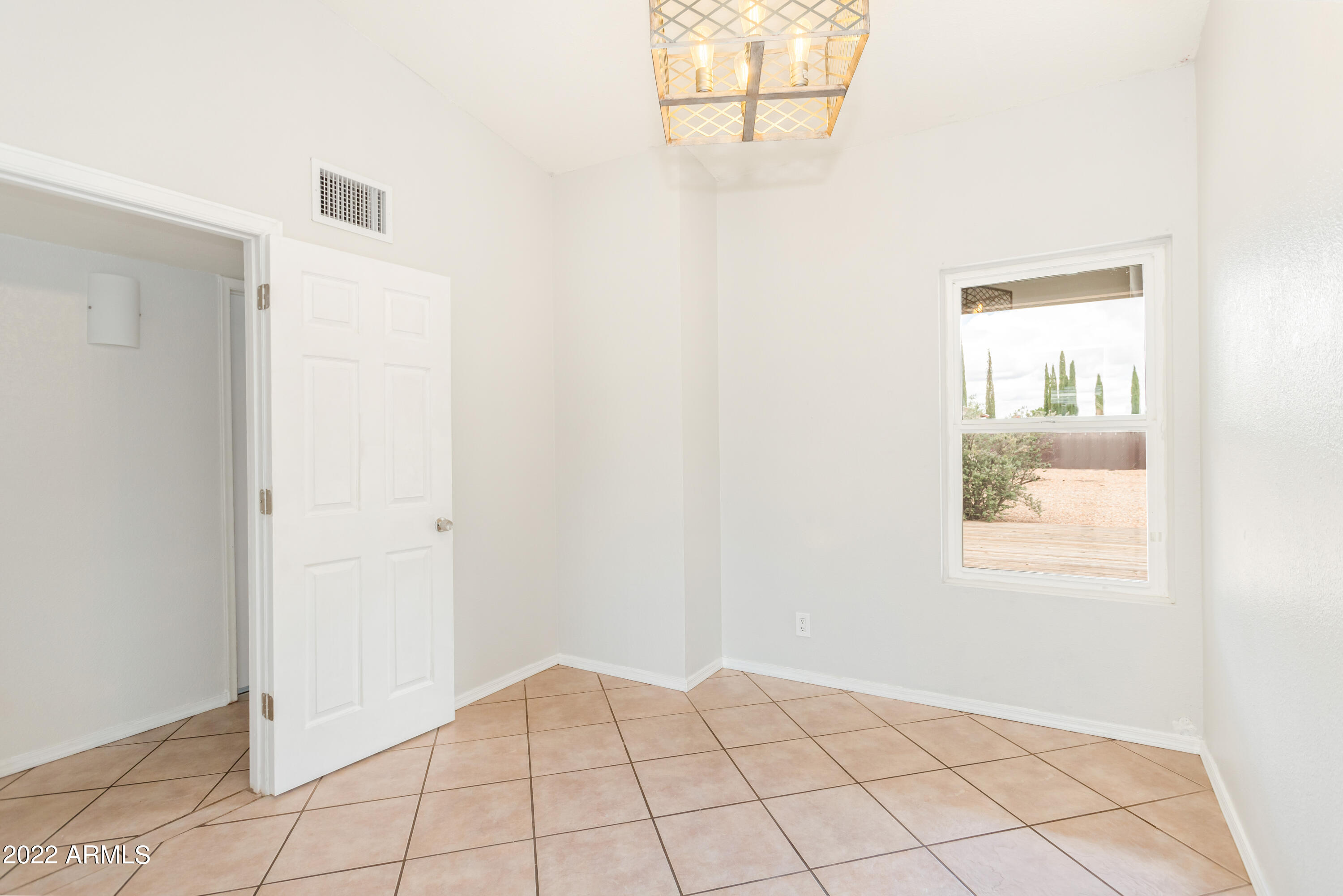 TRACT UNIT 115 AMD - Residential