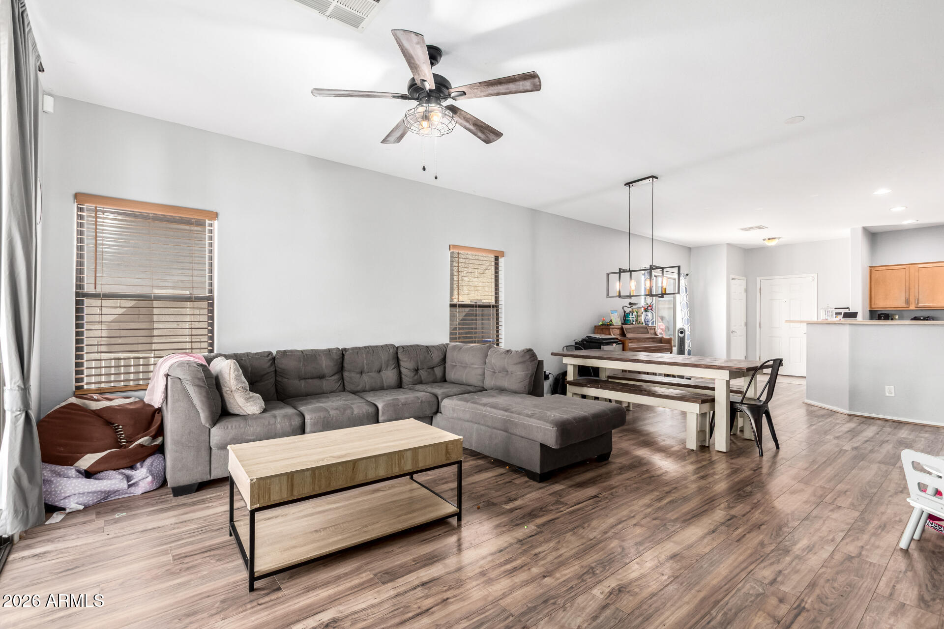 2328 E GREENLEE Avenue