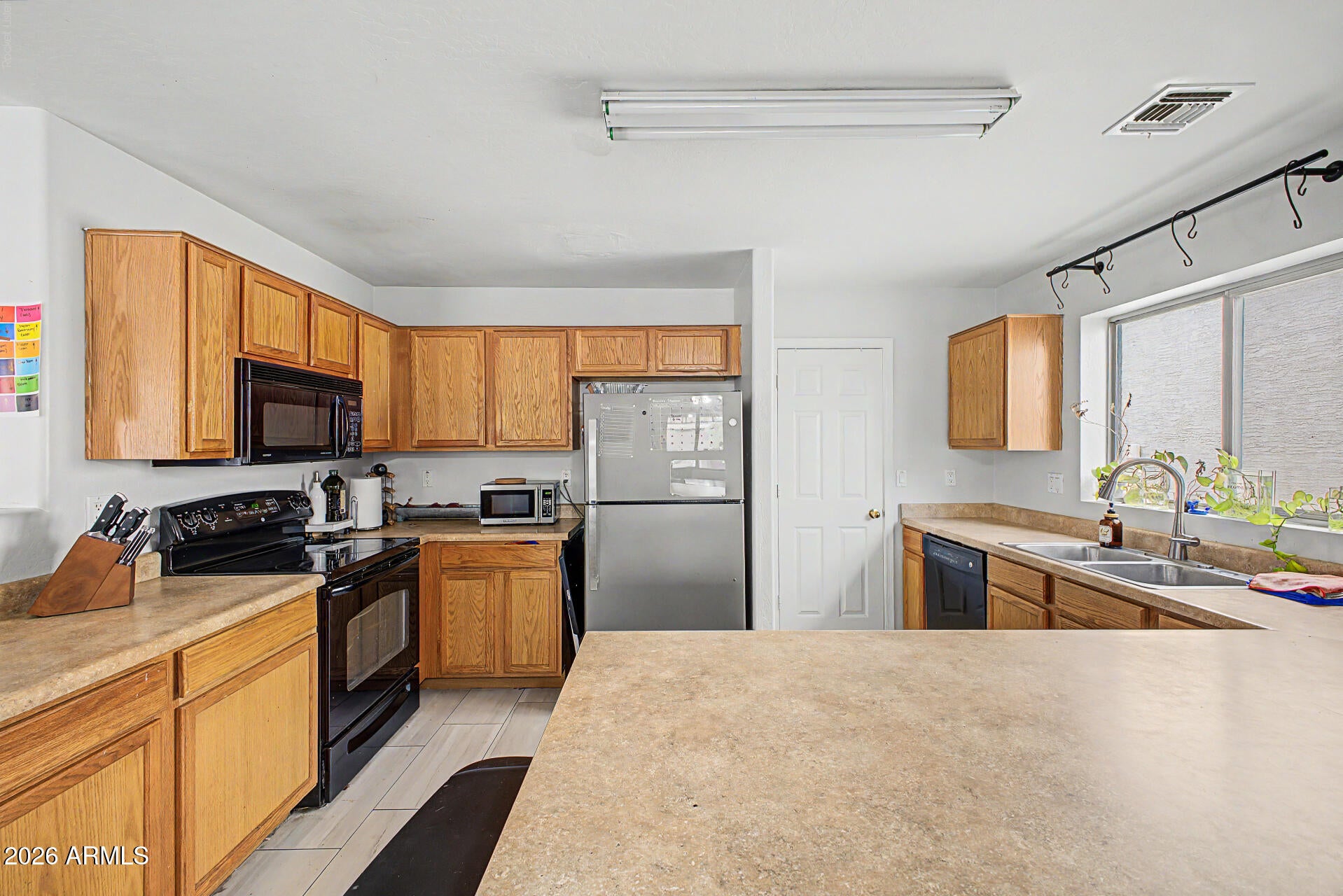 3243 W JESSICA Lane
