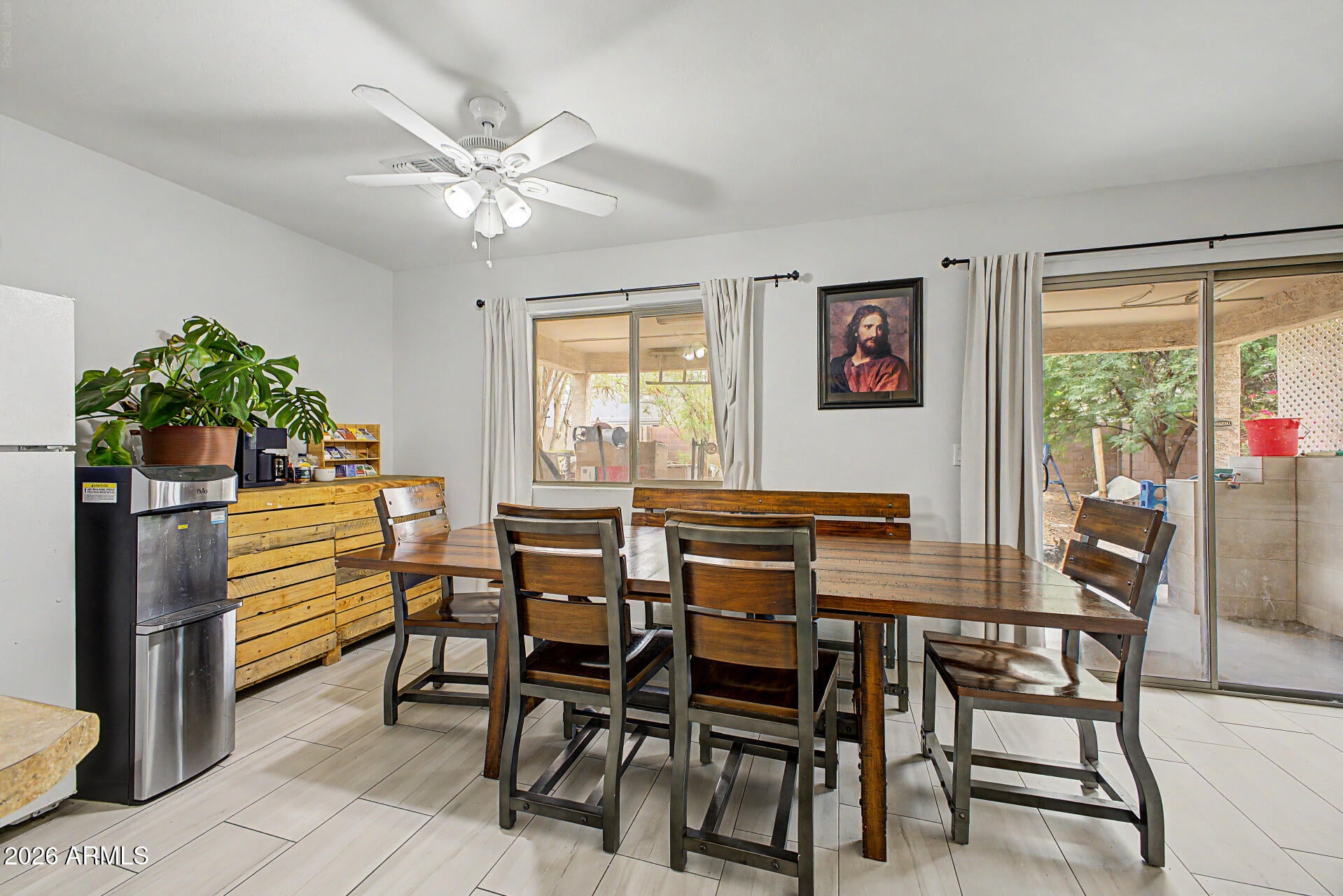 3243 W JESSICA Lane