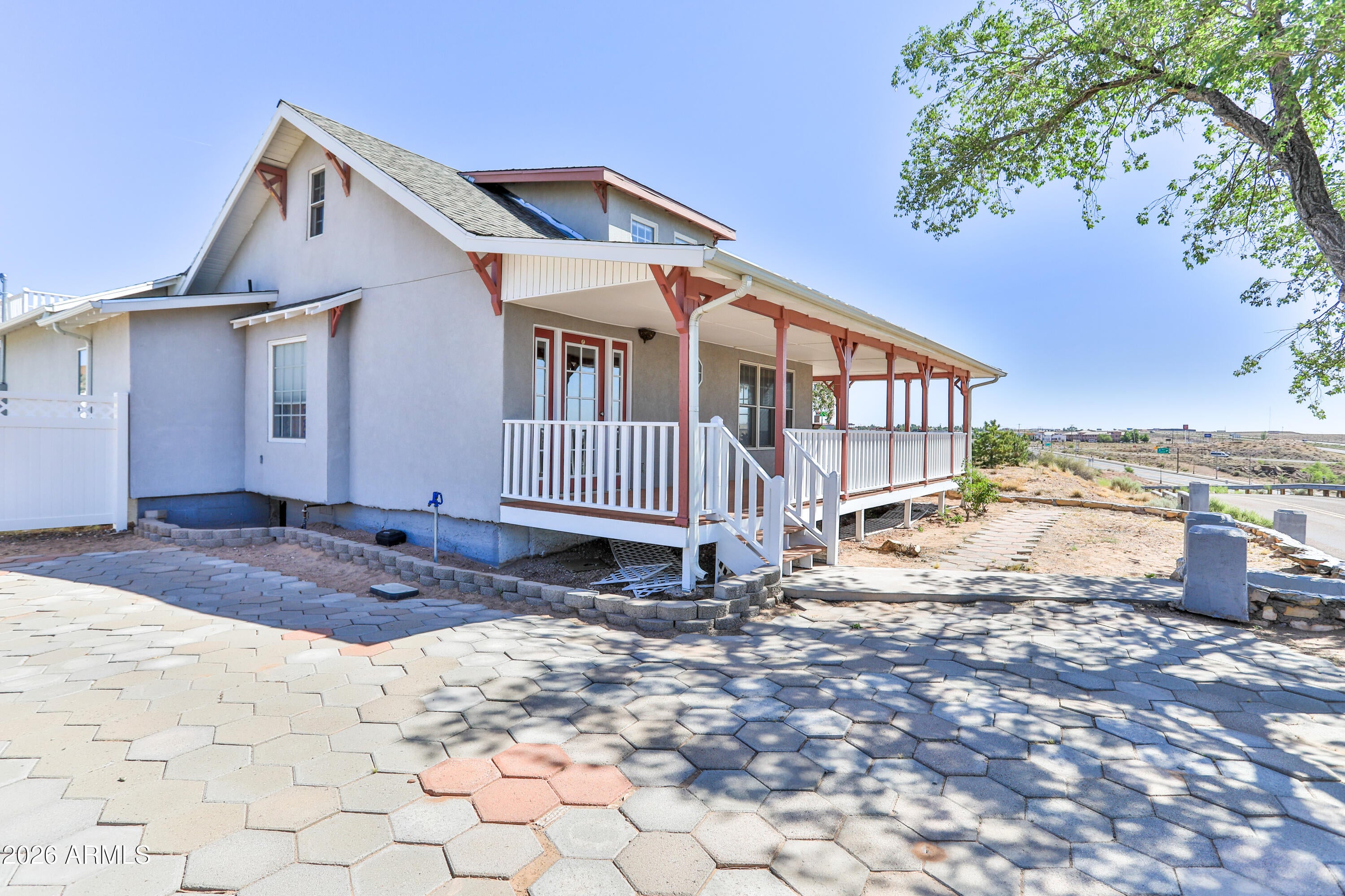 102 CRESTVIEW Road